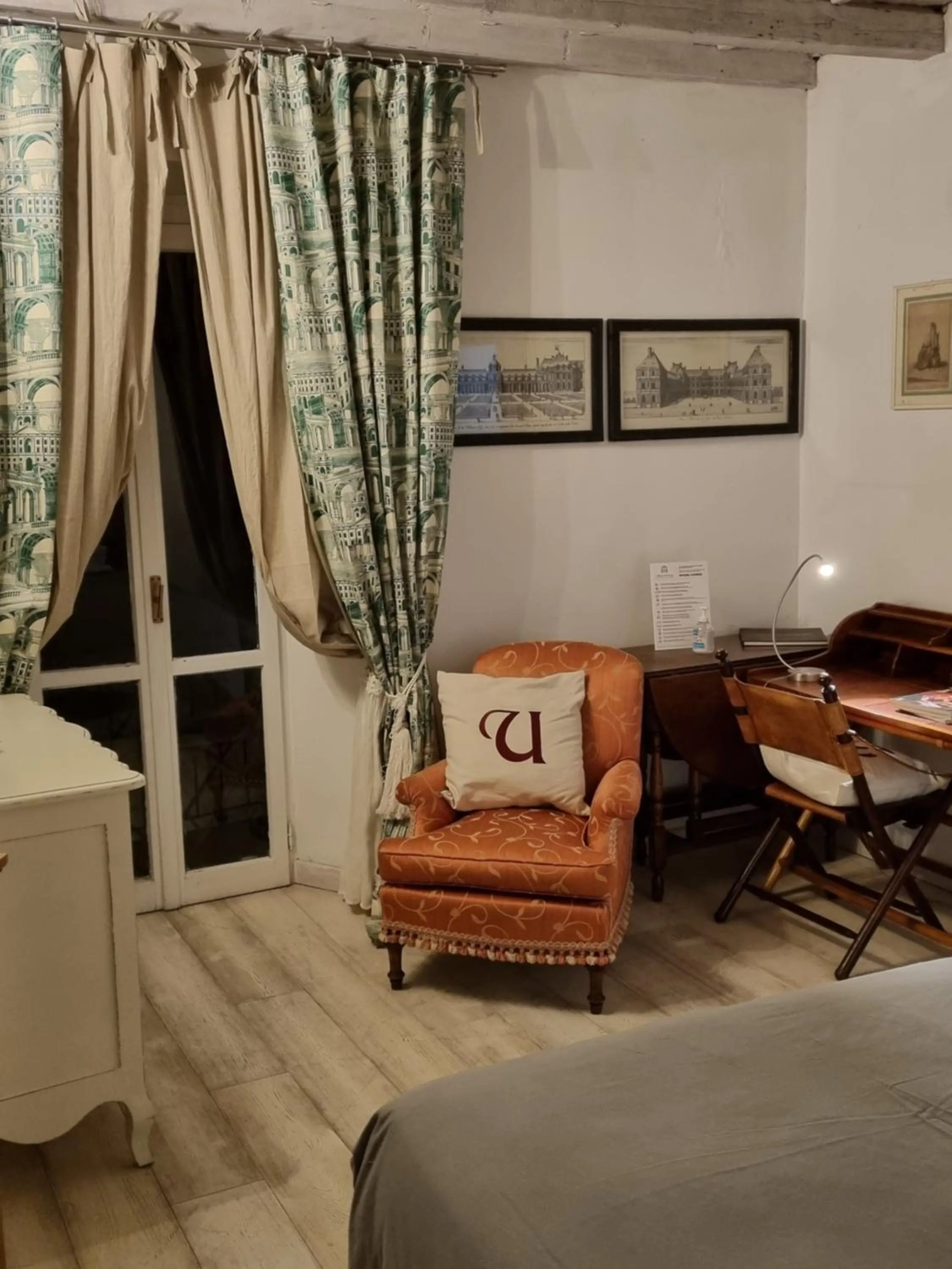 Bedroom in Le Stanze del Cardinale