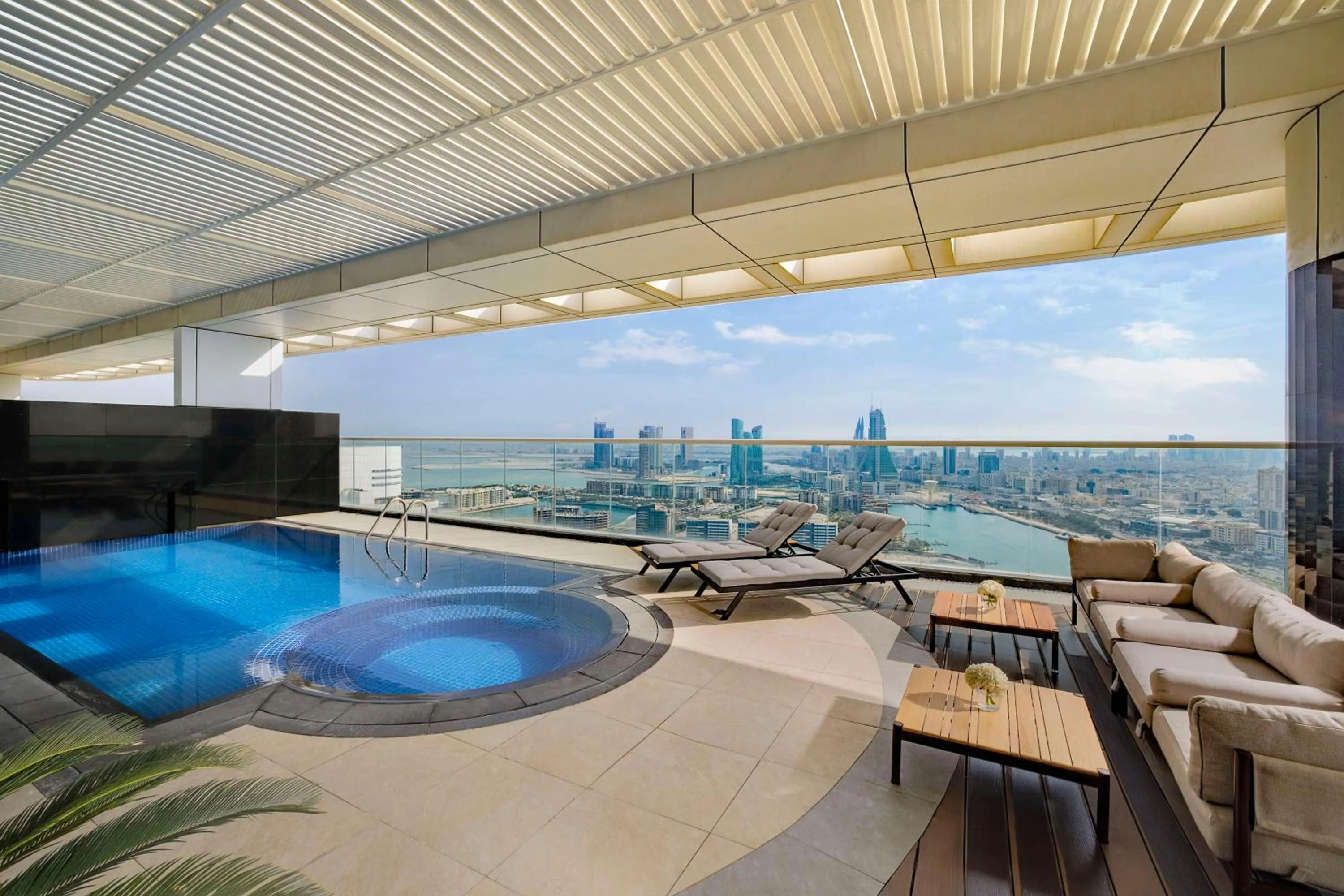 Patio in Hilton Bahrain City Centre Hotel & Residences