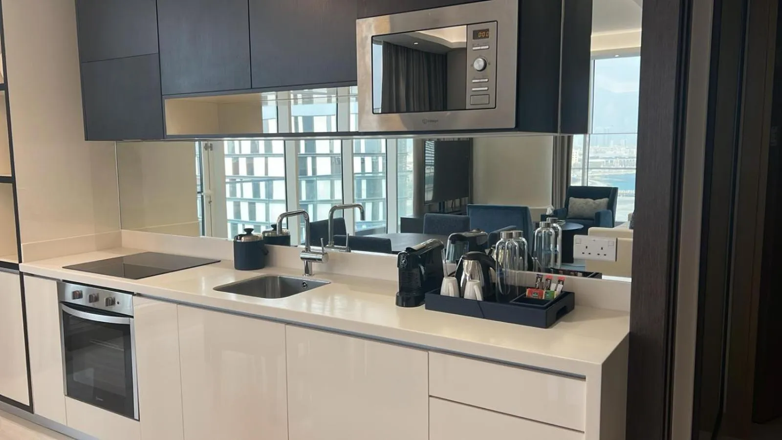 Coffee/tea facilities in Hilton Bahrain City Centre Hotel & Residences