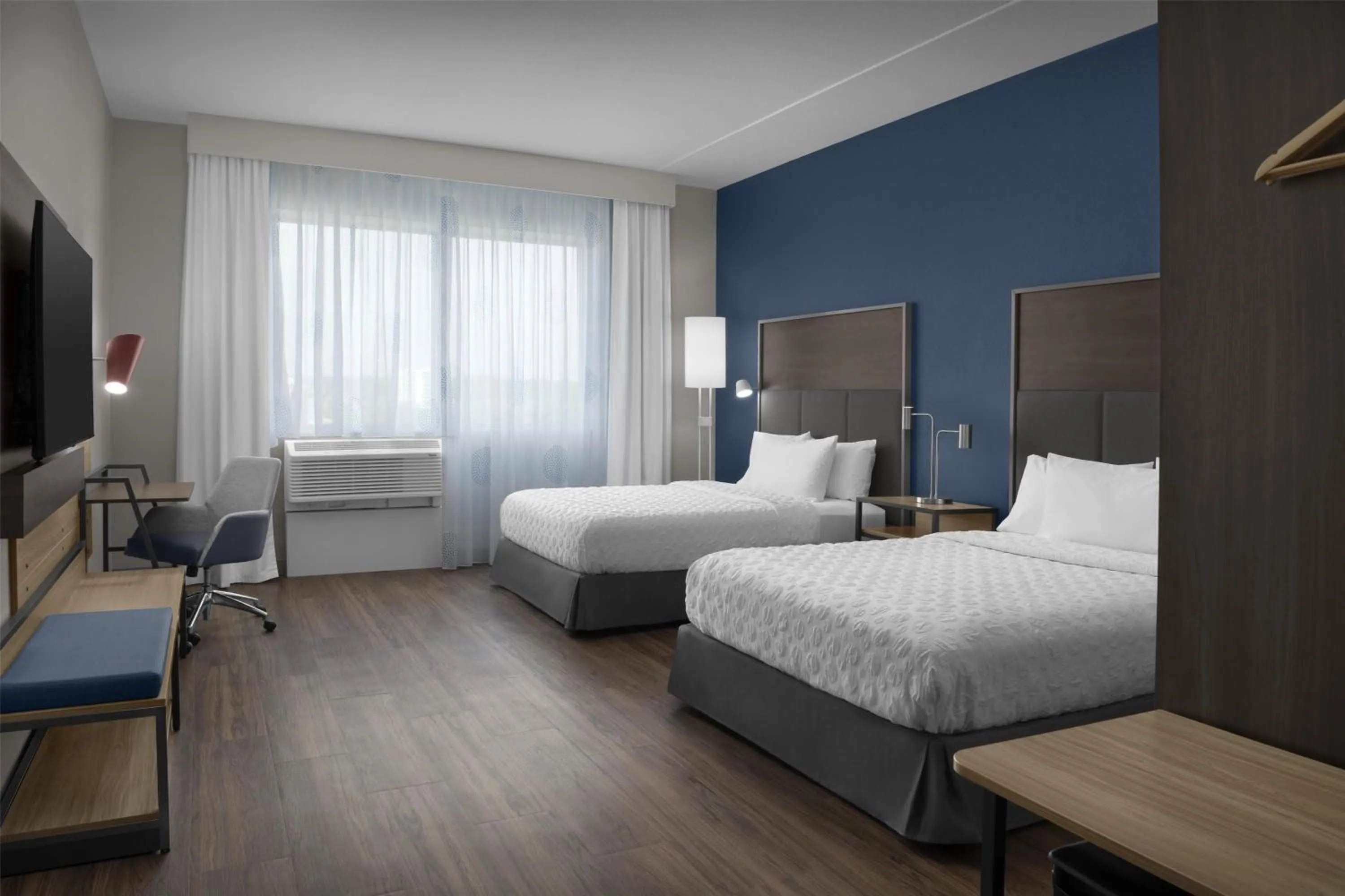 Bed in Tru By Hilton Columbia Downtown