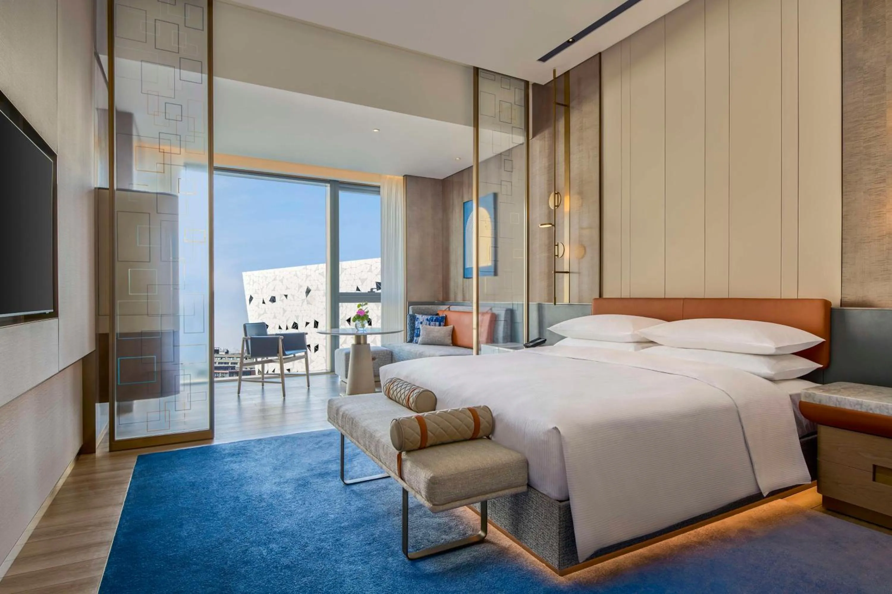 Photo of the whole room, Bed in Hilton Shanghai Zhangjiang Science City