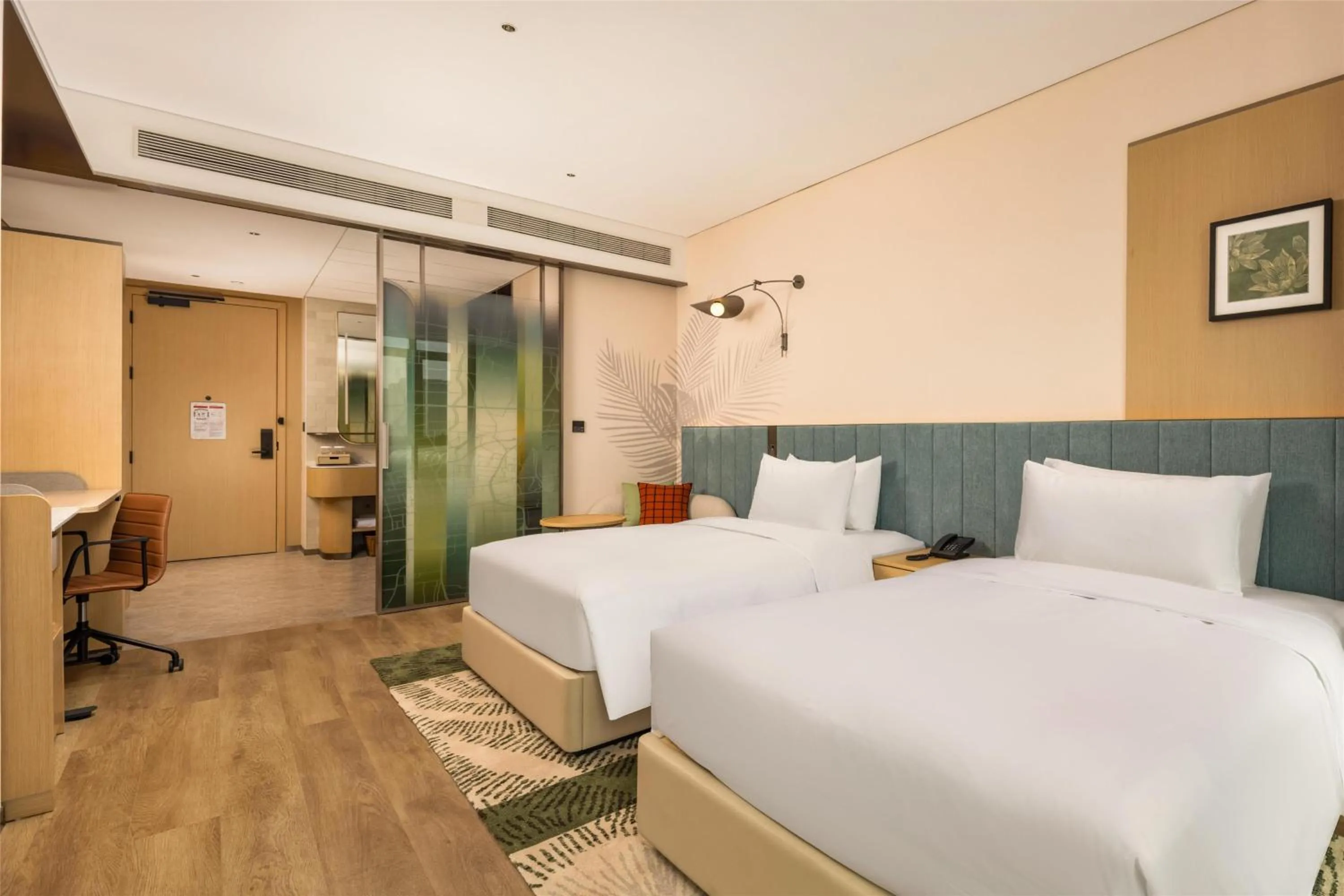 Bed in Hilton Garden Inn Olympic Sports Center Jinan