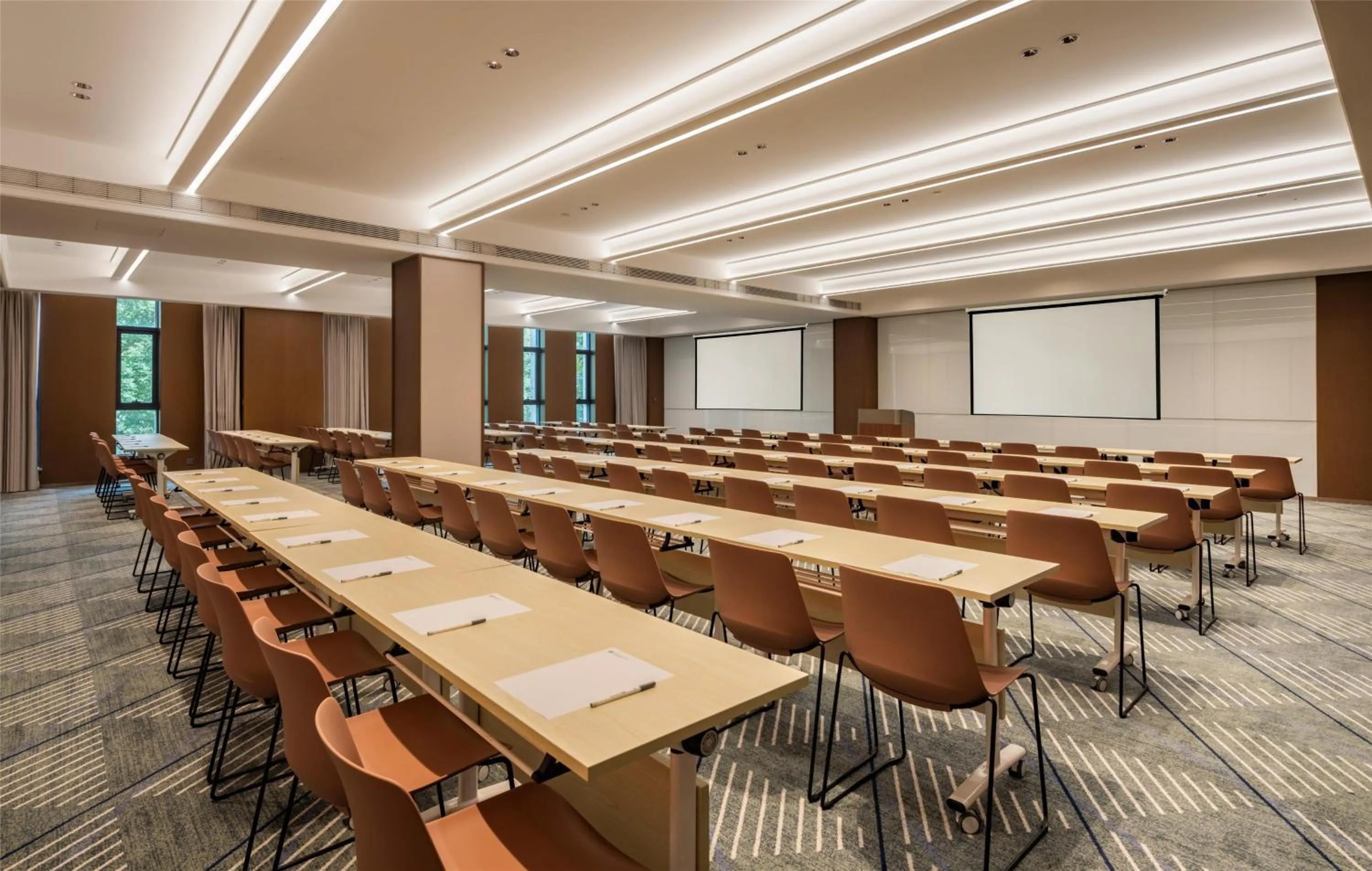 Meeting/conference room in Hilton Garden Inn Olympic Sports Center Jinan