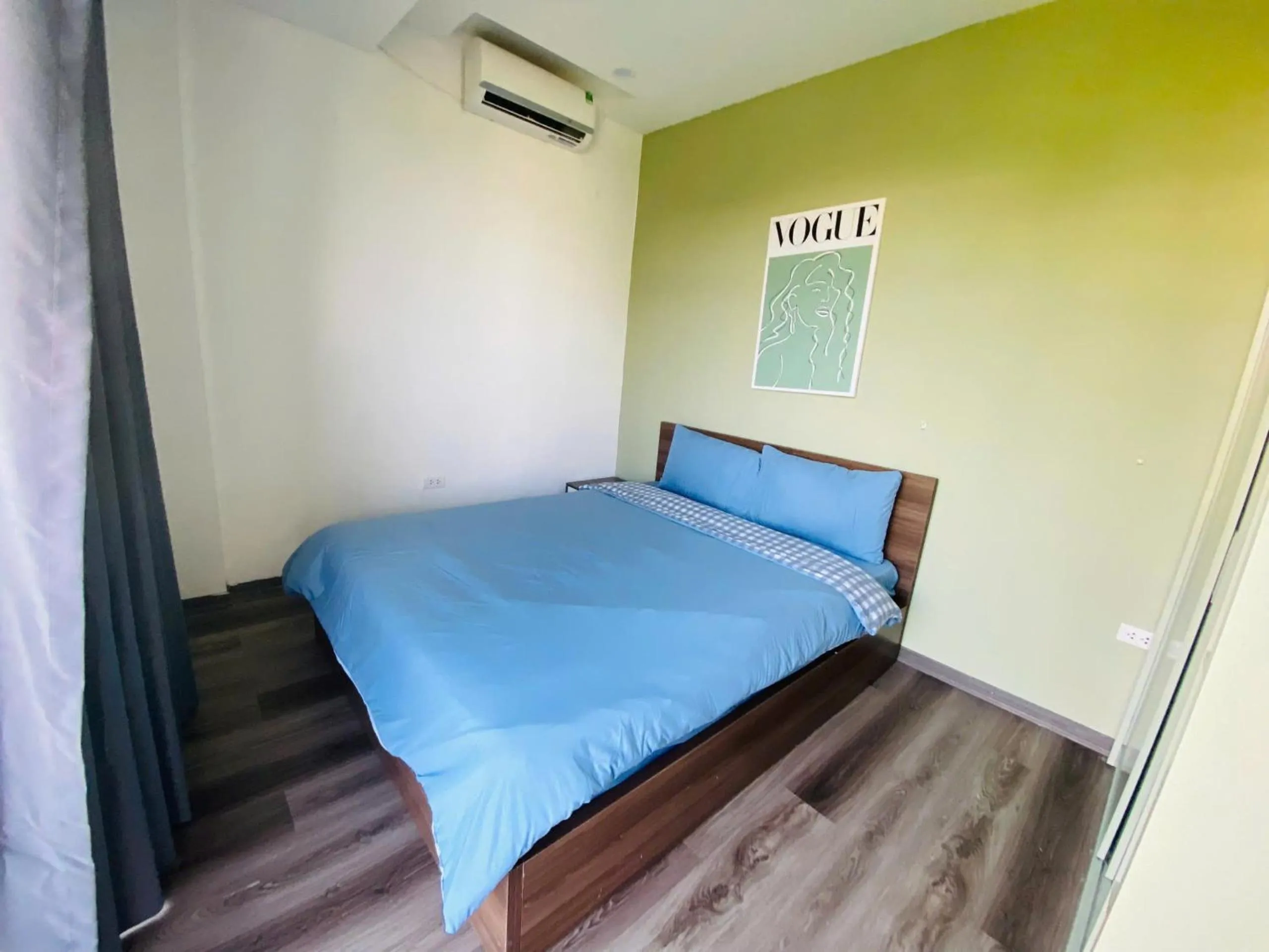 Bed in Luxe Paradise Residence 76 To Ngoc Van