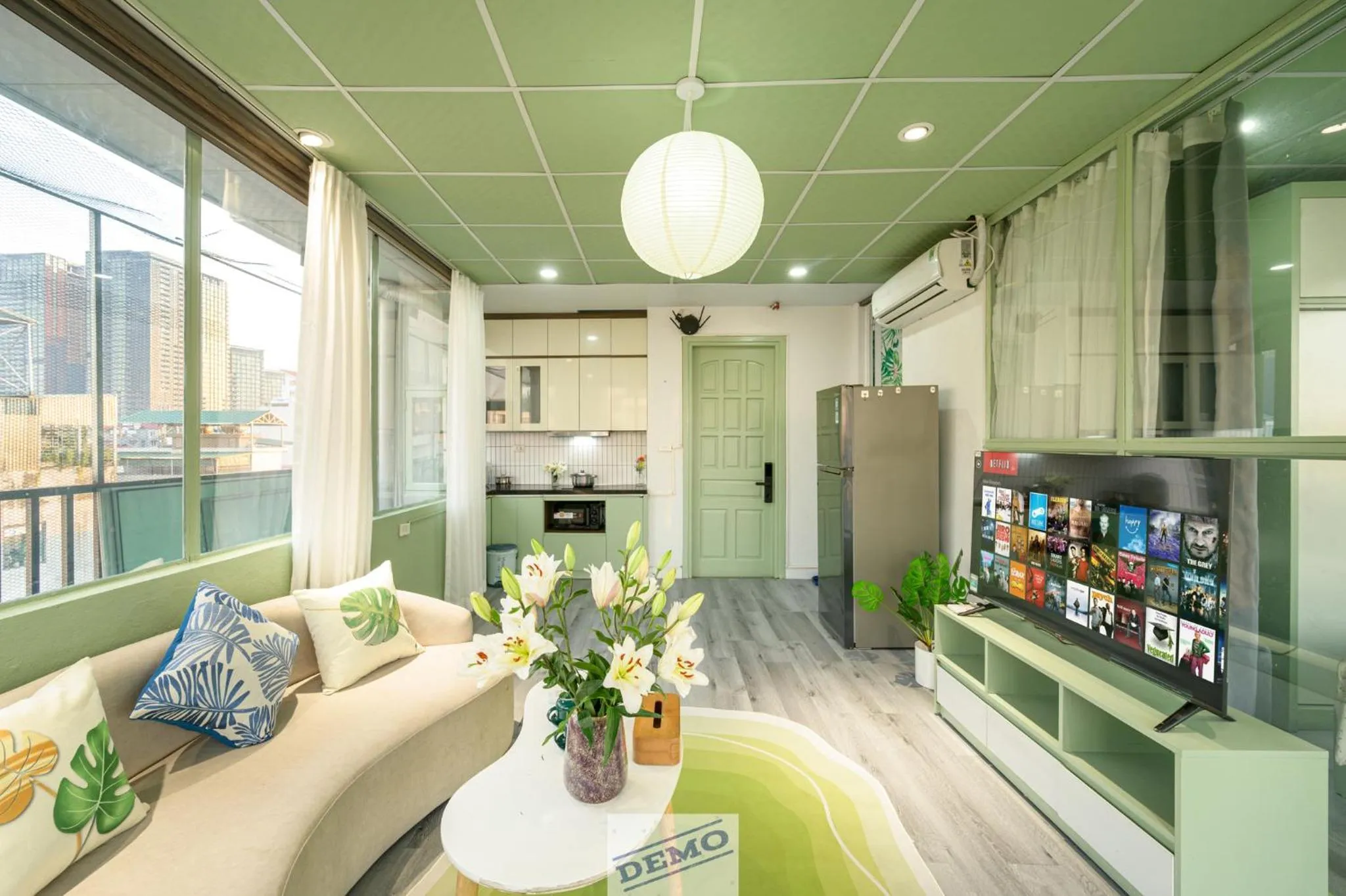 TV and multimedia in Luxe Paradise Residence 76 To Ngoc Van