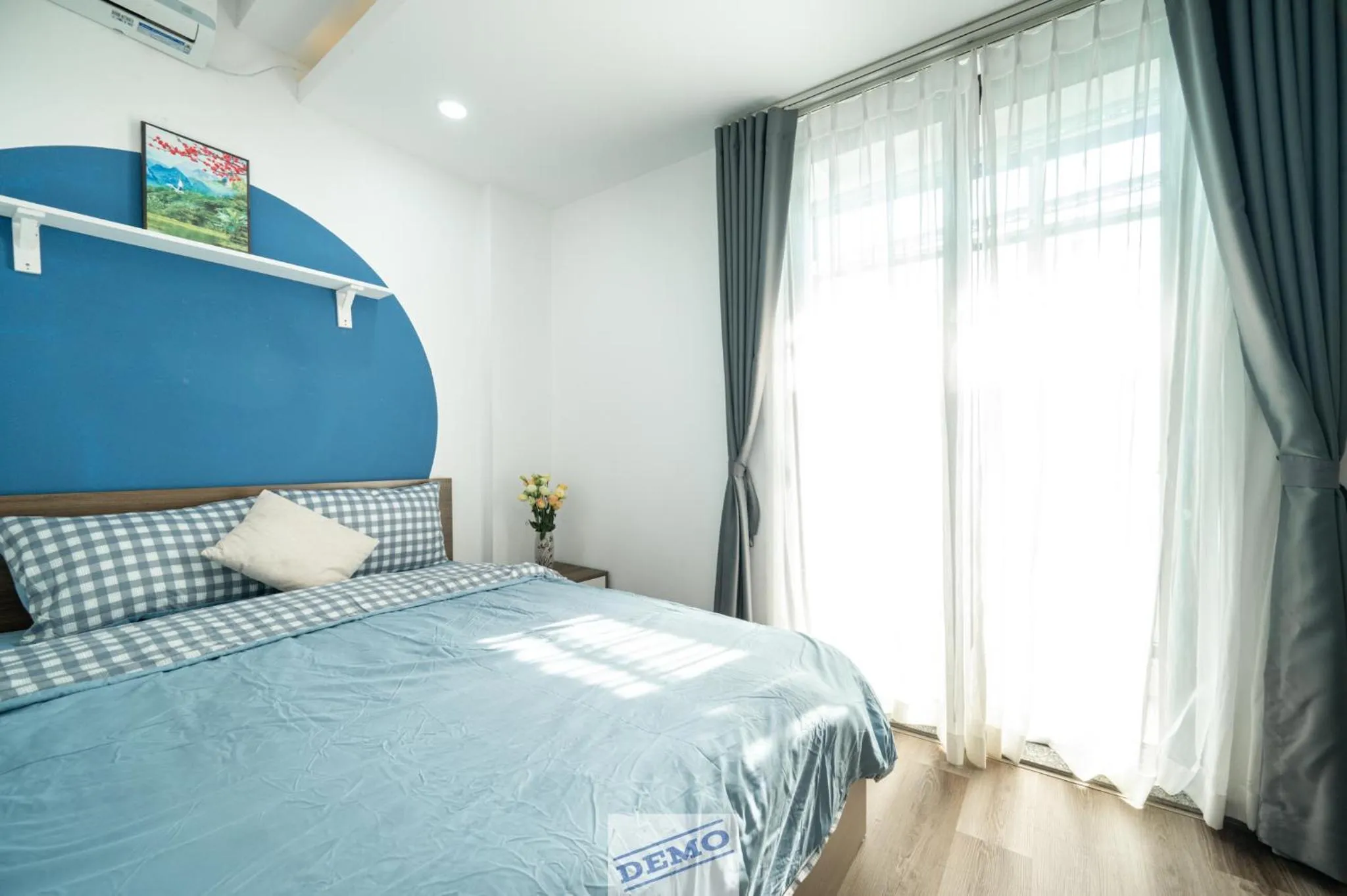 Bedroom, Bed in Luxe Paradise Residence 76 To Ngoc Van