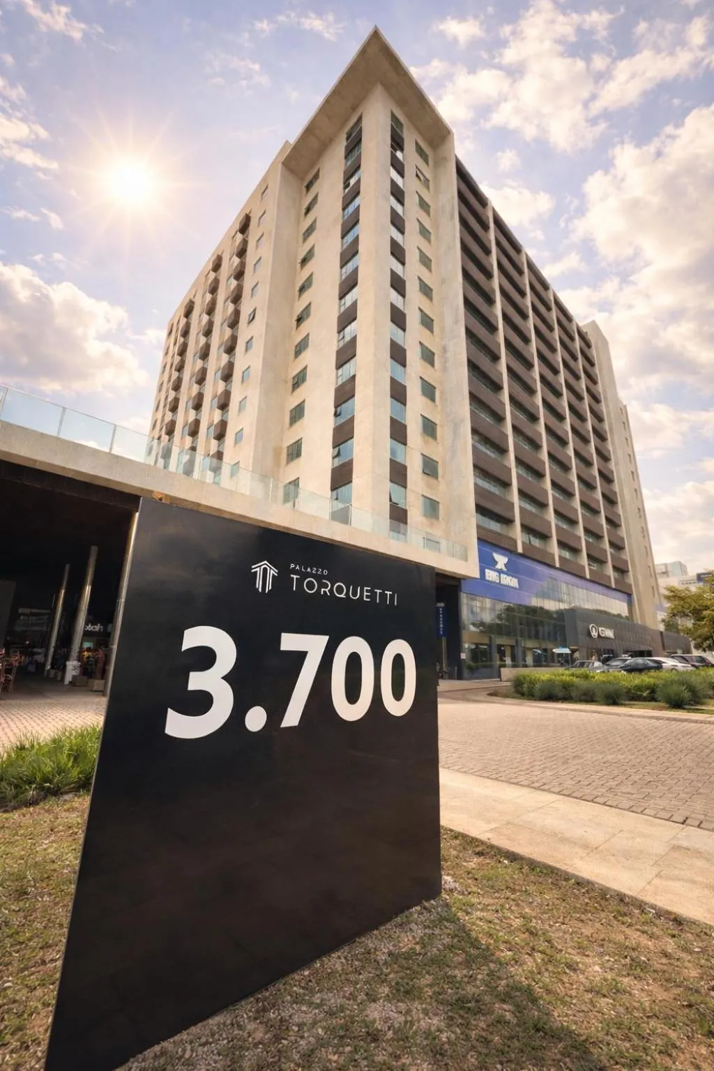 Facade/entrance in Palazzo Torquetti