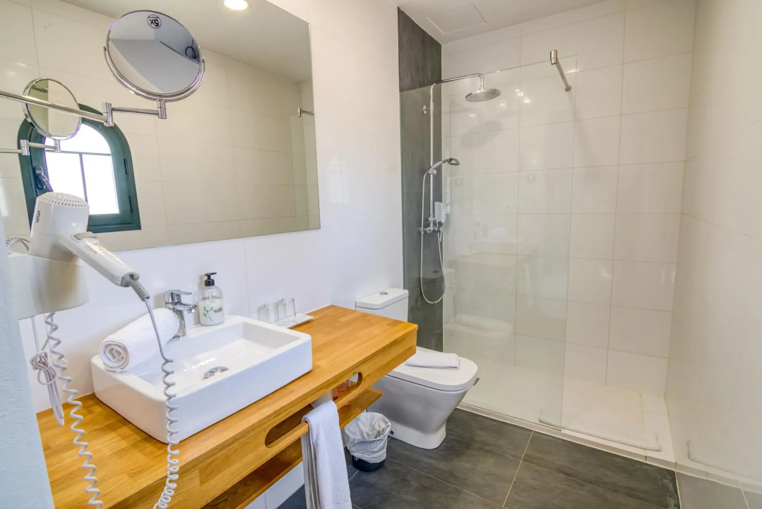 Double Room with Balcony and Sea View in Hotel Bahia Double Room with Balcony and Sea View in Hotel Bahia