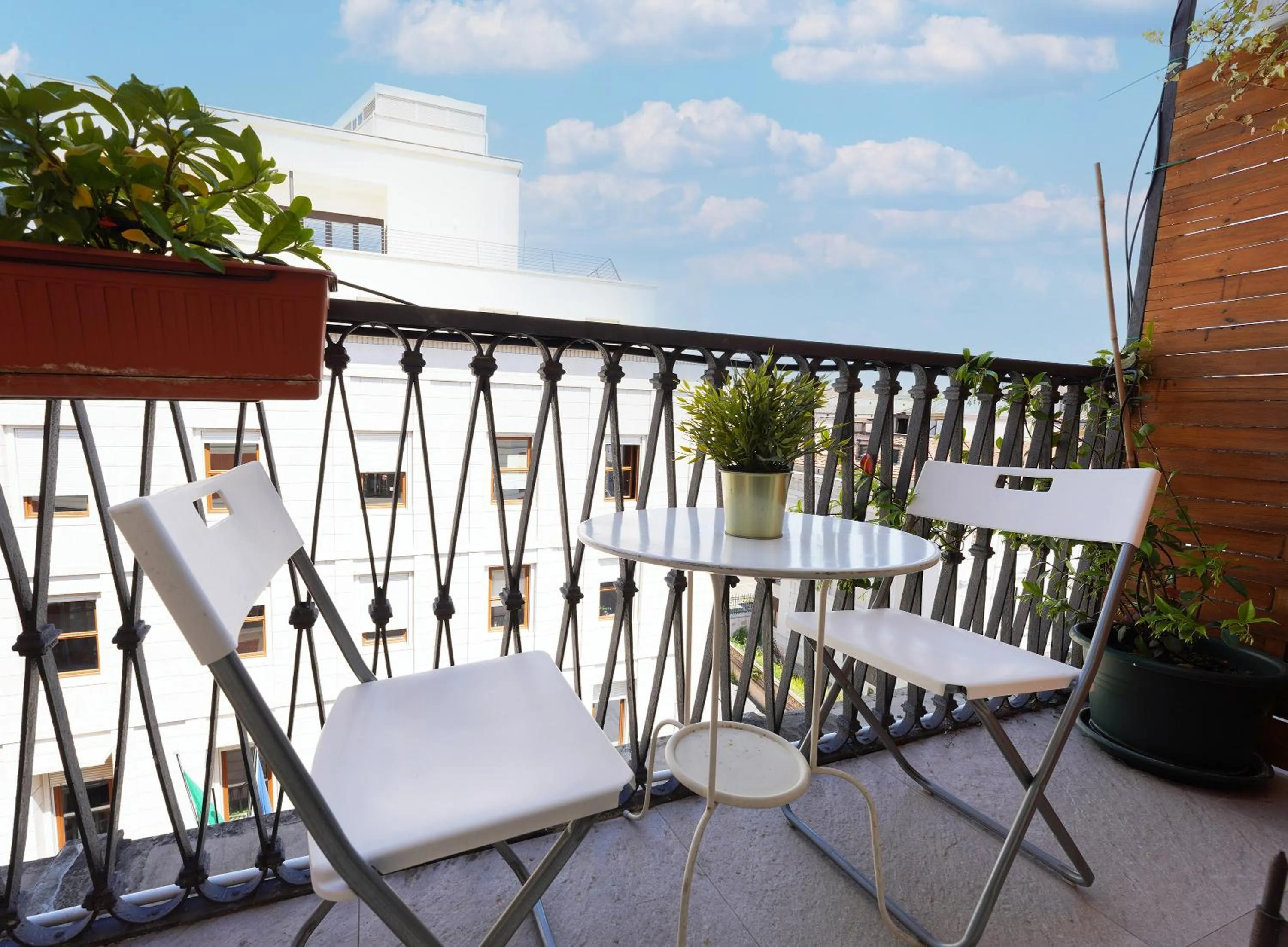 Property building in Key Rome Center