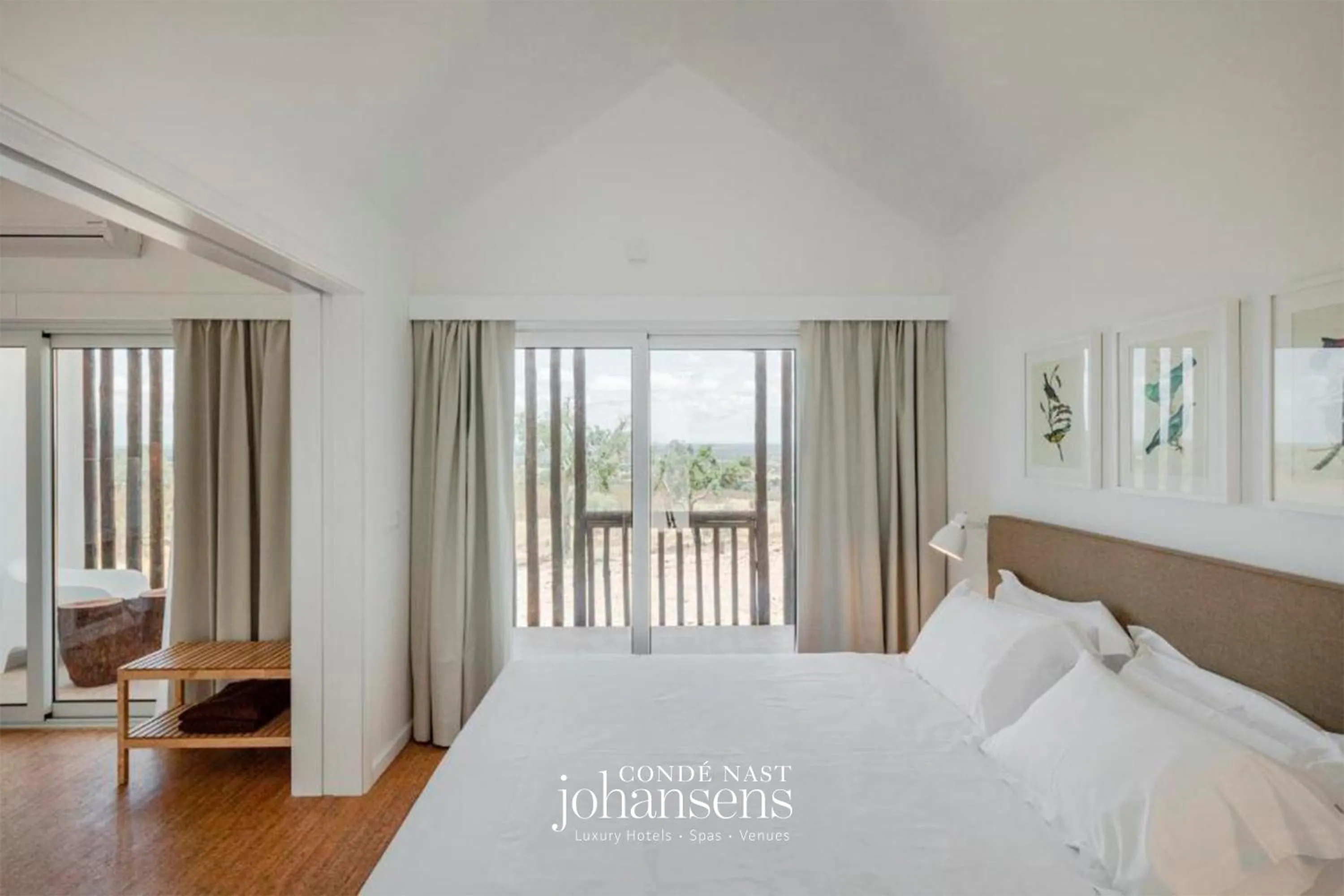 Garden view, Bed in Sobreiras Alentejo Country Hotel - by Unlock Hotels