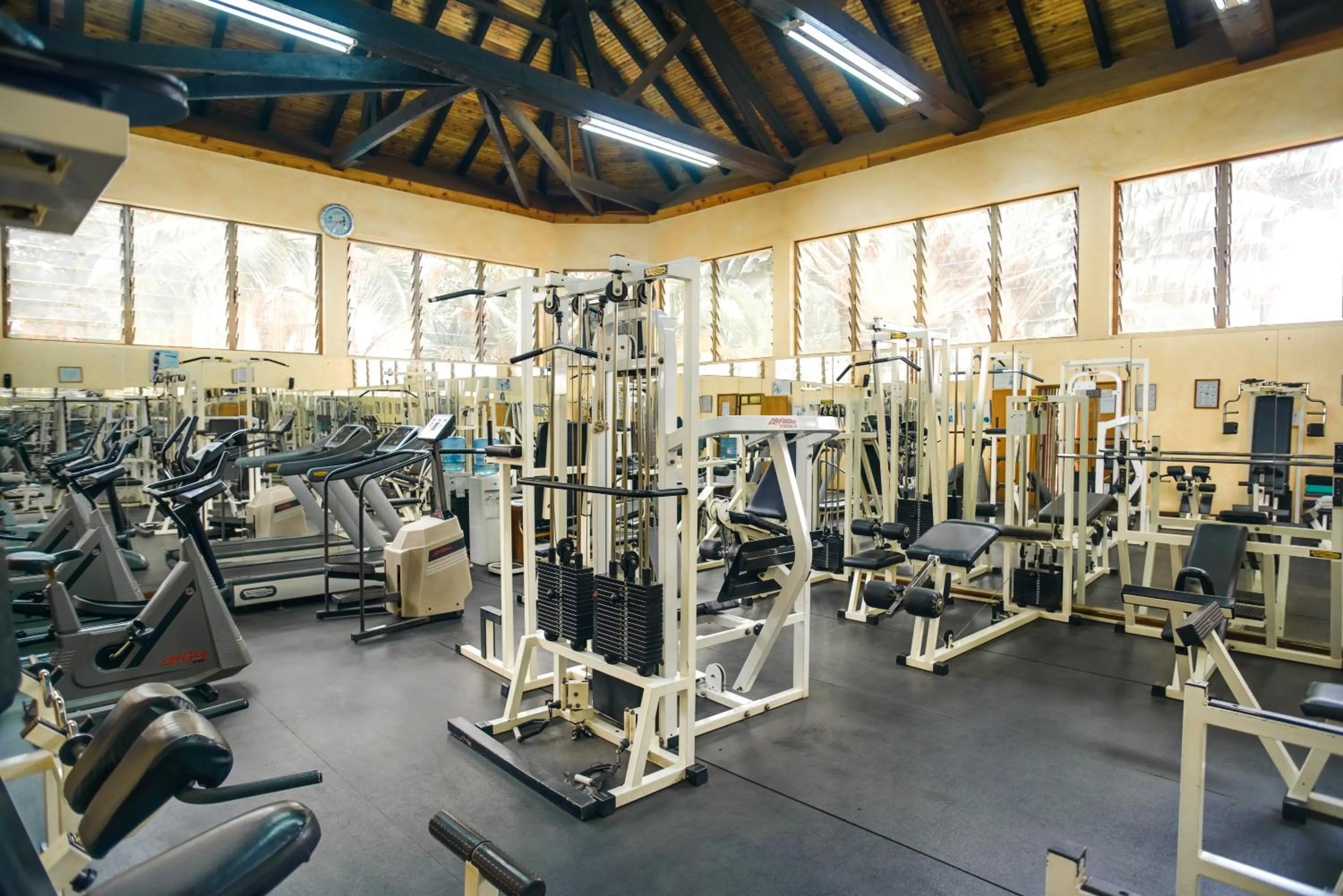 Fitness centre/facilities in Mimosa Court Apartments