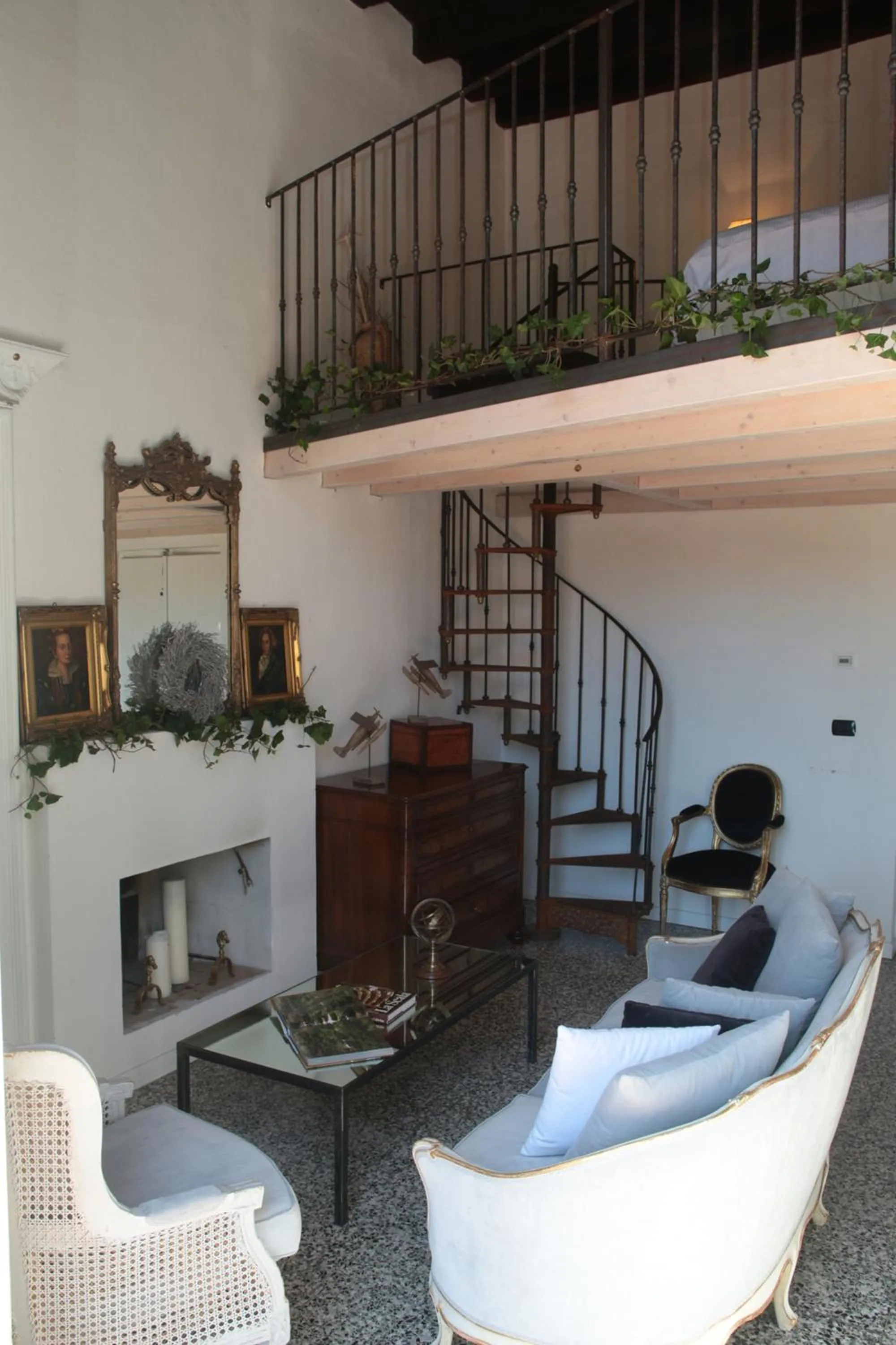 Bedroom in Arnaboldi Palace