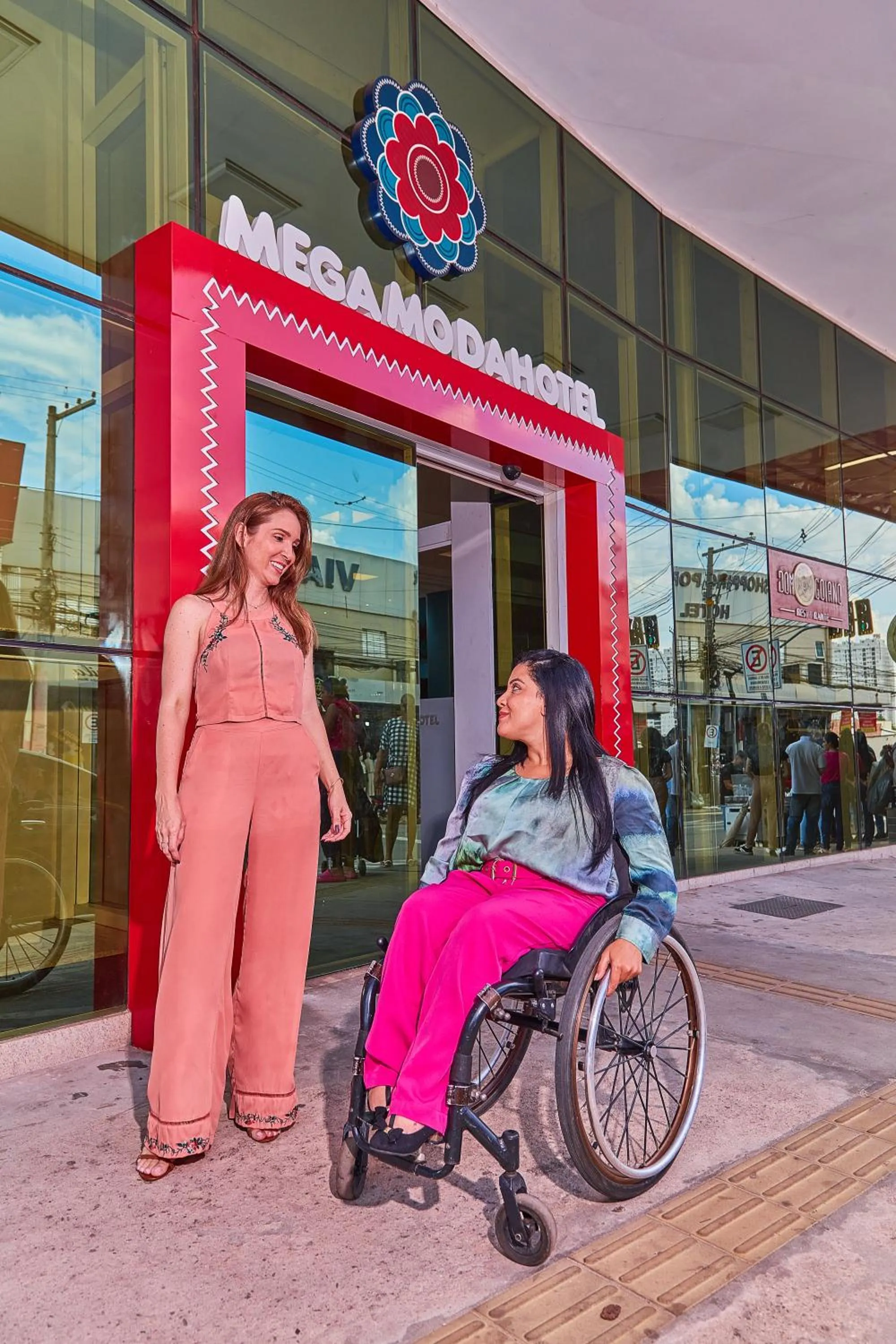 Day in Mega Moda Goiania Hotel