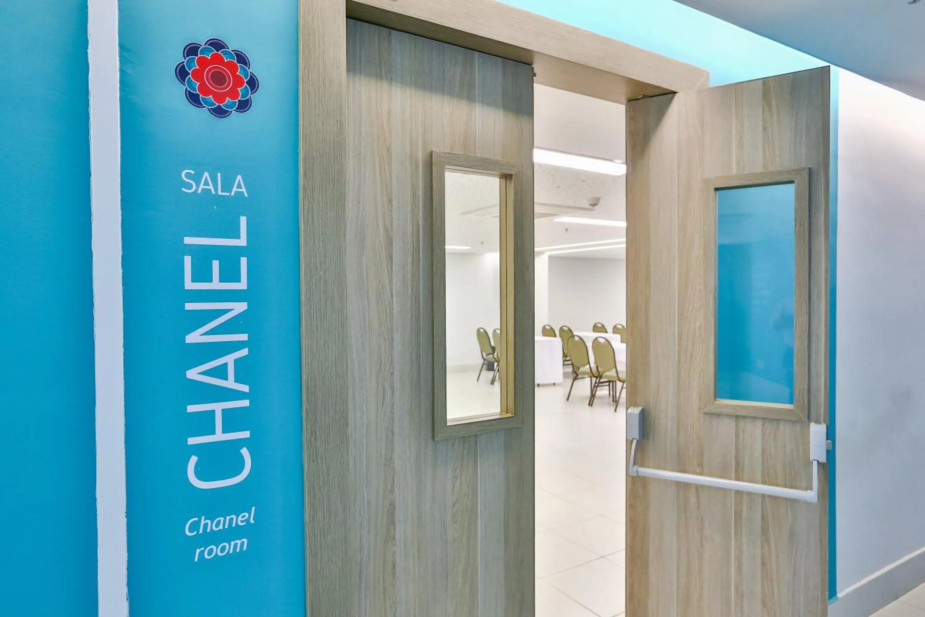 Meeting/conference room in Mega Moda Goiania Hotel