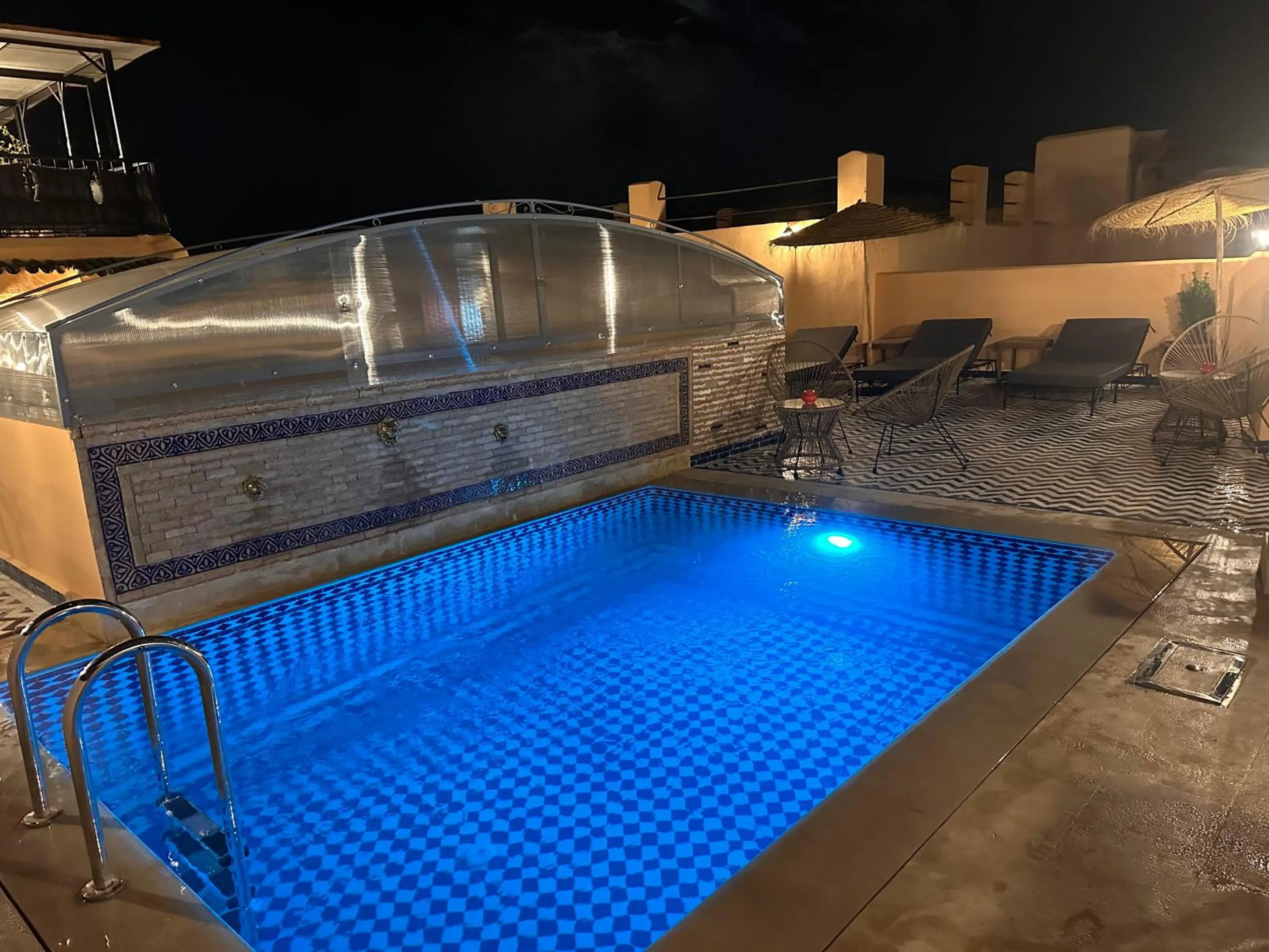 Swimming pool in Riad Dar Tahri & SPA