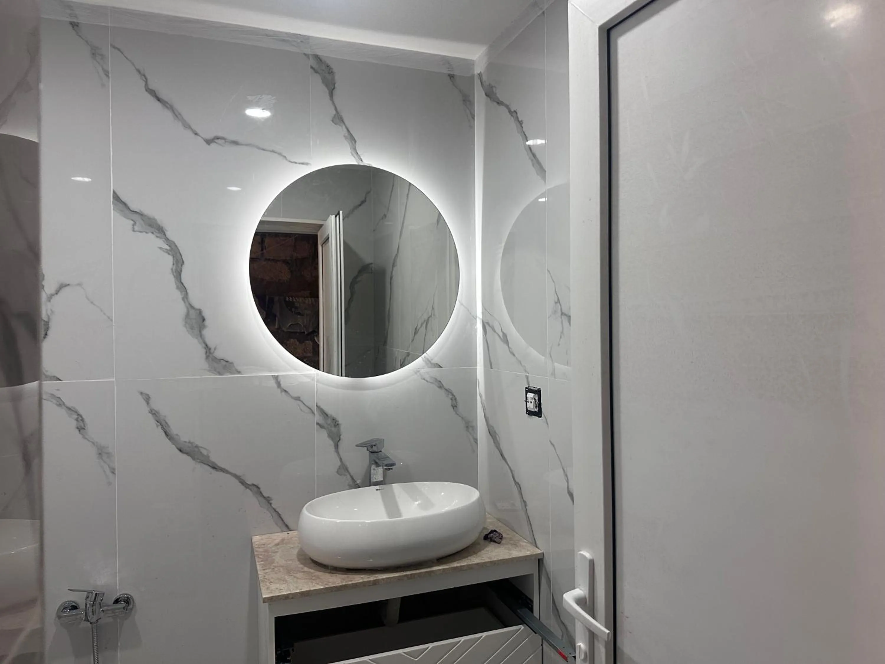 Bathroom in Rova Hostel