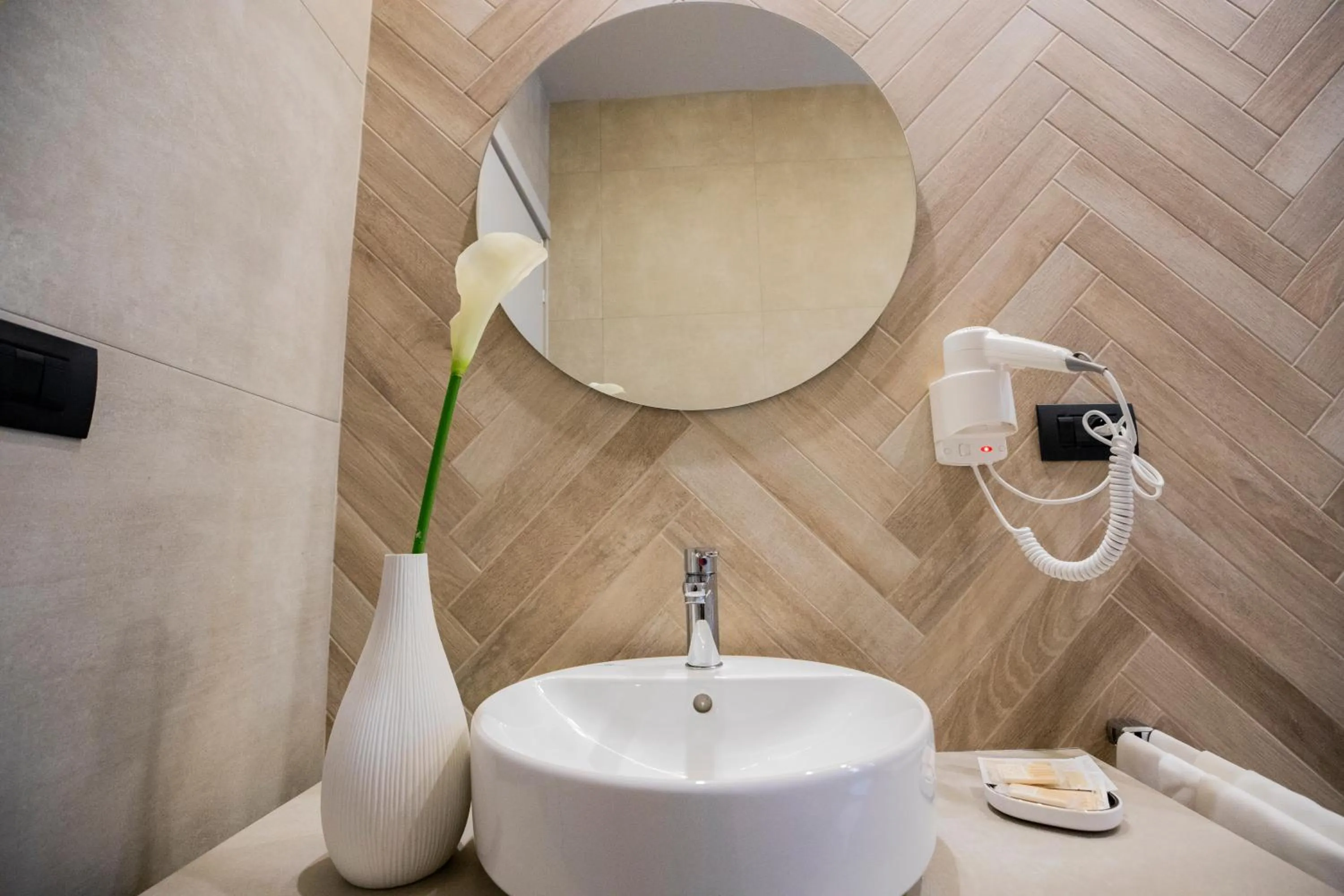 Shower in Hotel Europa