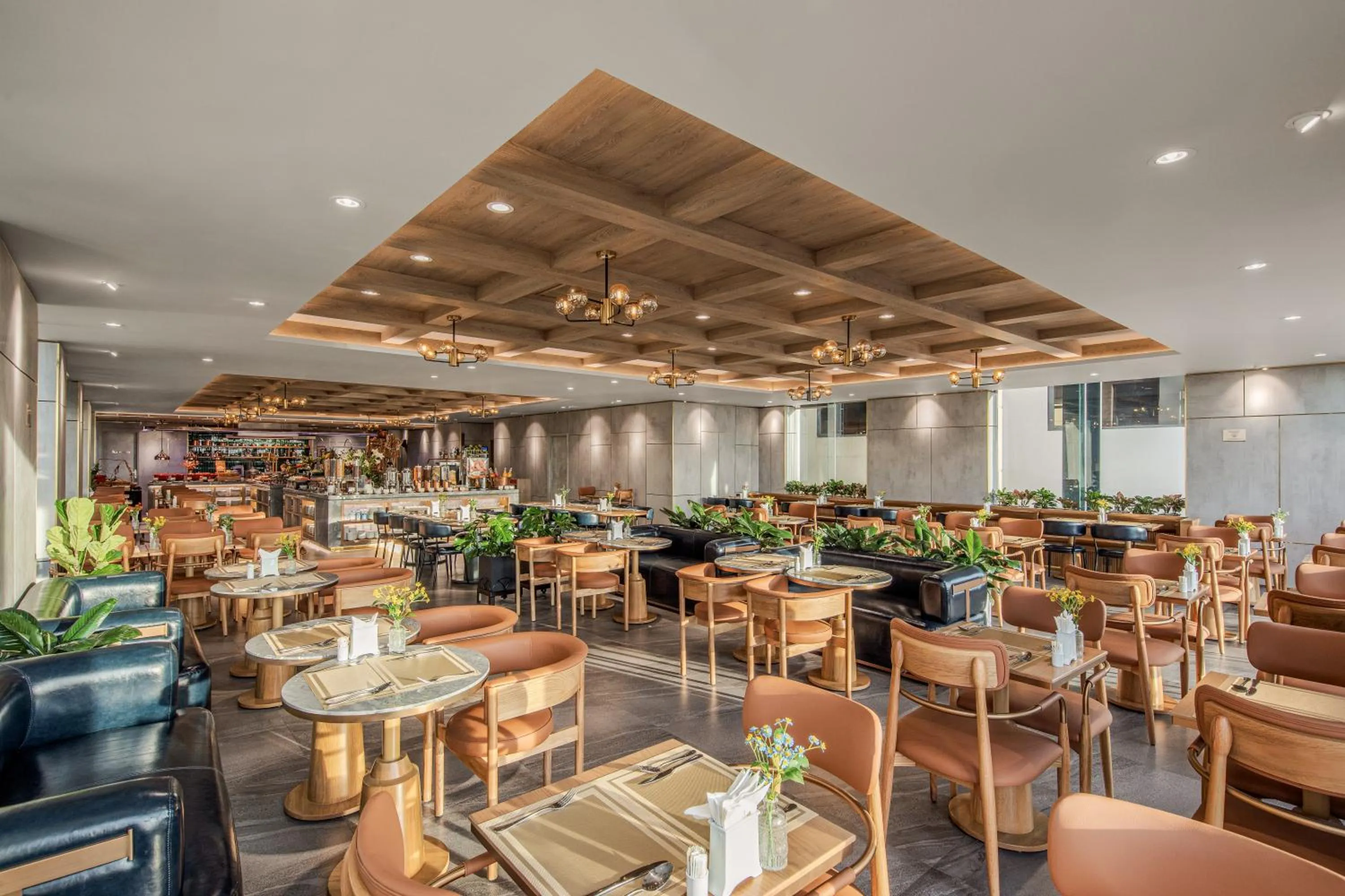 Restaurant/places to eat in PHUC LONG LUXURY Danang