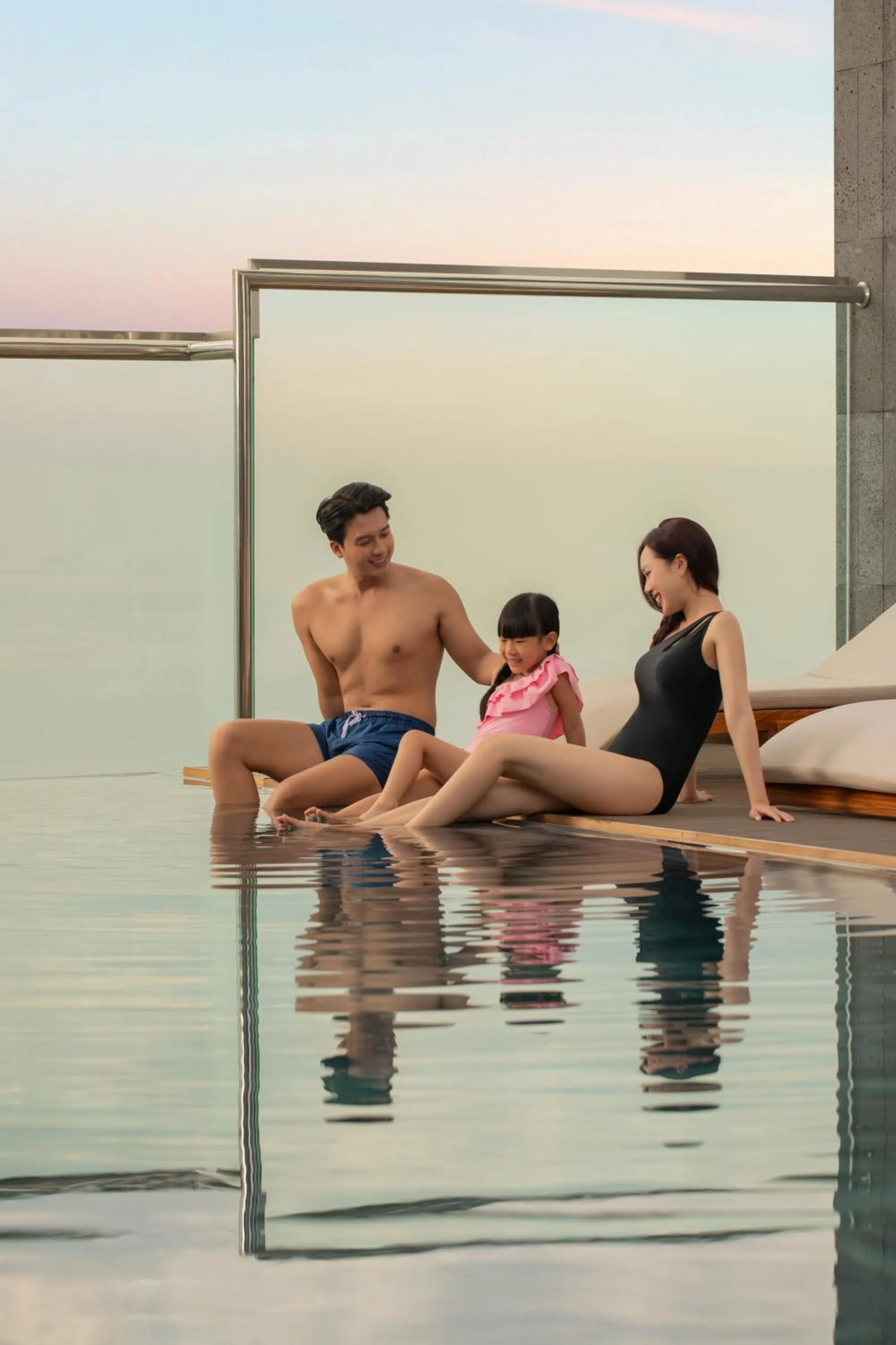 Swimming pool in PHUC LONG LUXURY Danang