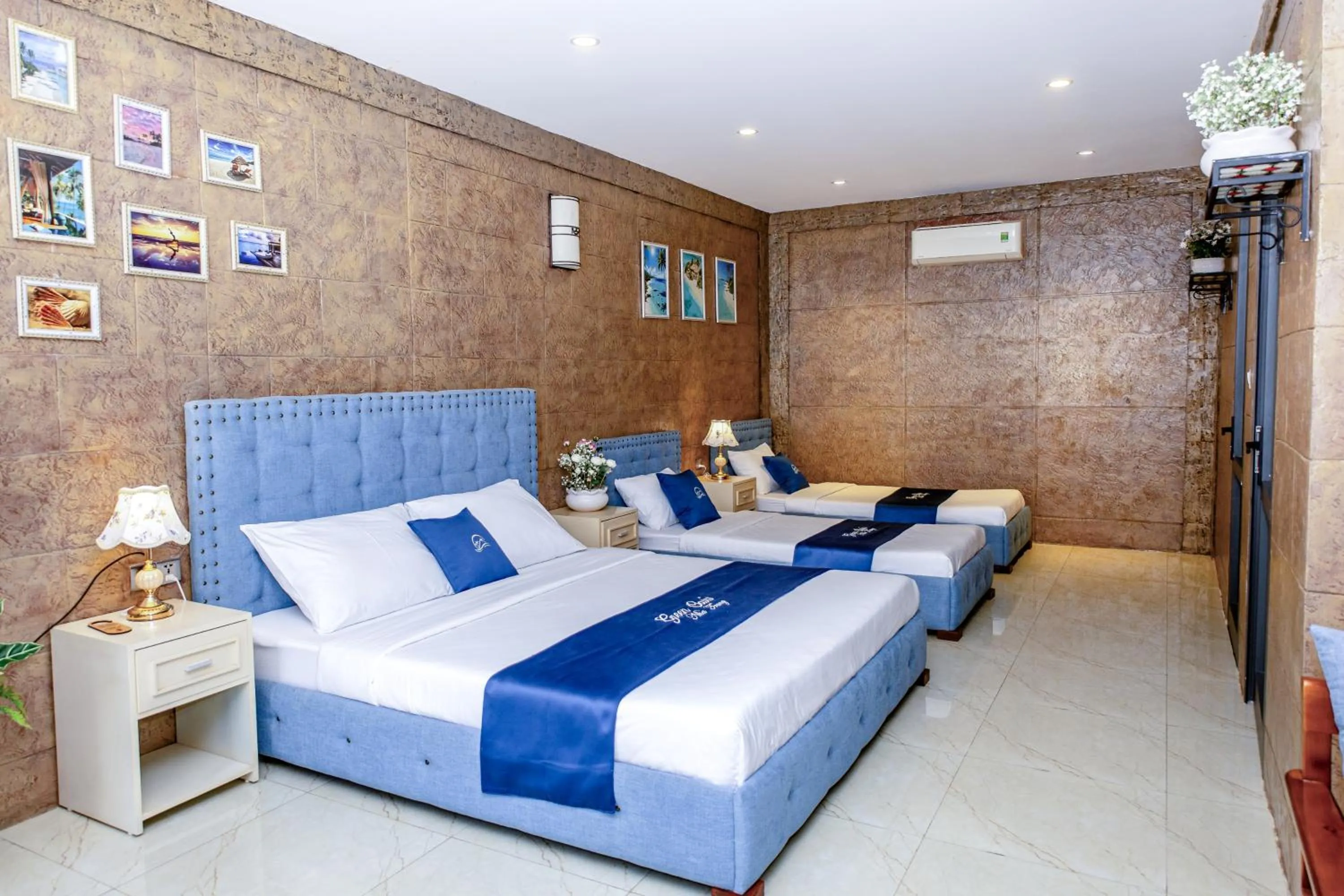 Photo of the whole room, Bed in Green Oasis Nha Trang Resort