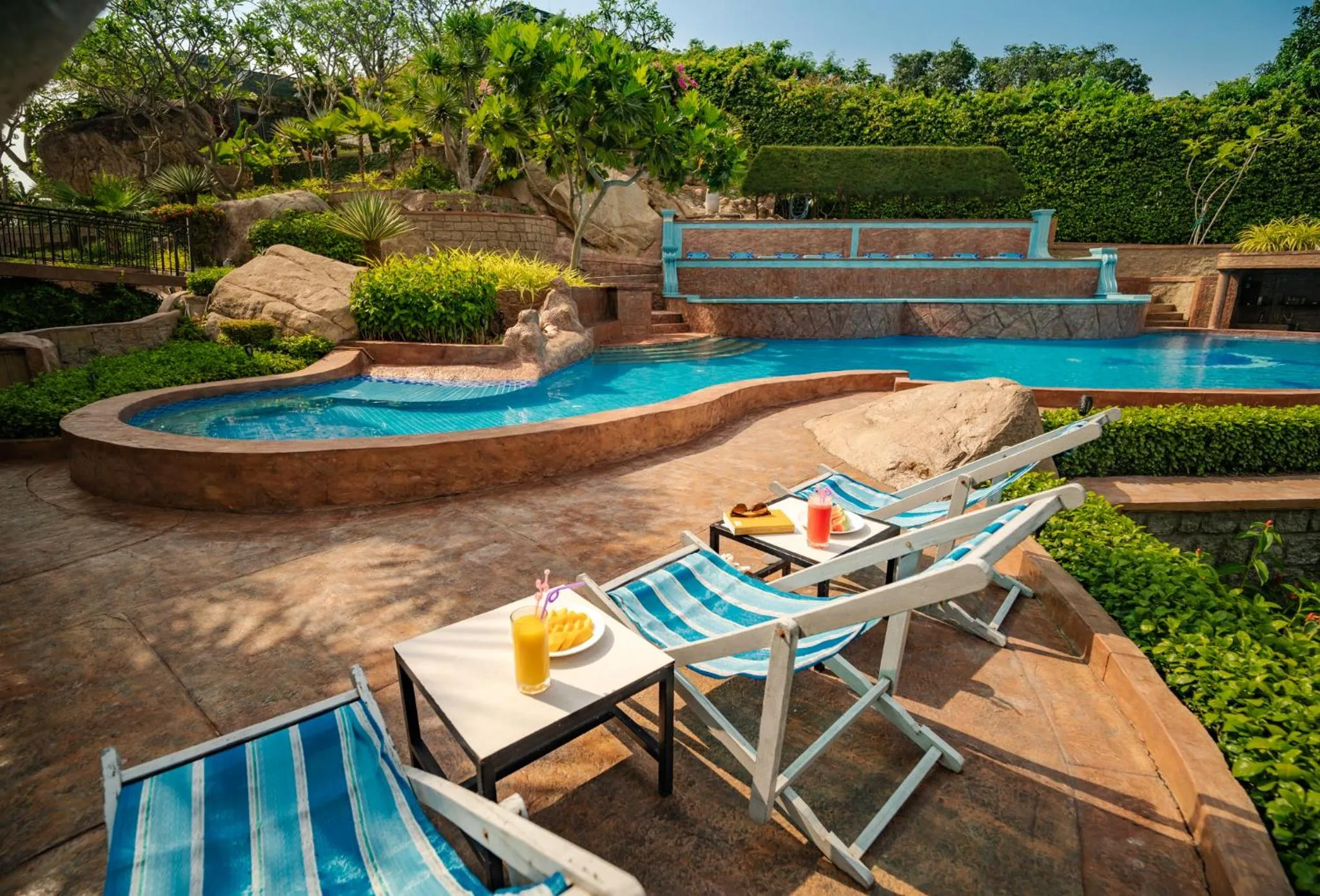 Swimming pool in Green Oasis Nha Trang Resort