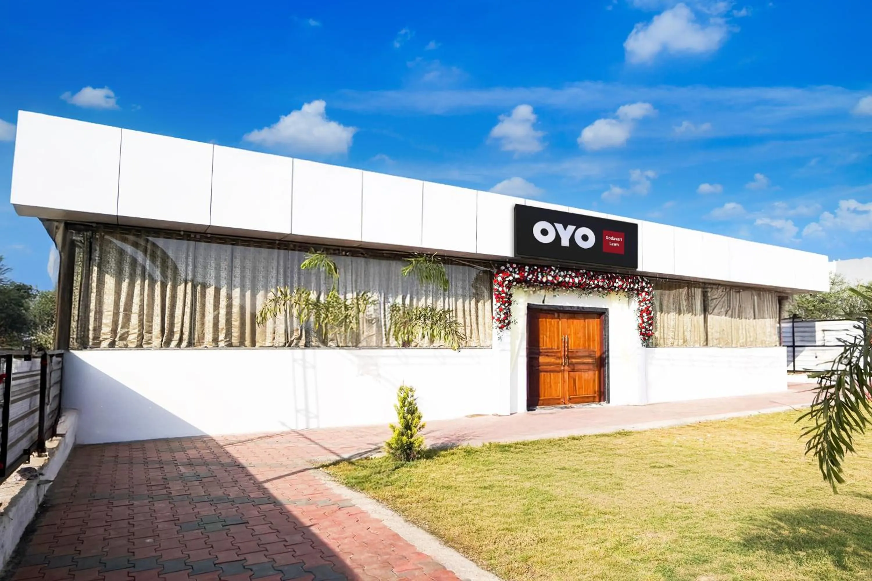 Facade/entrance in Hotel O Godavari Lawn