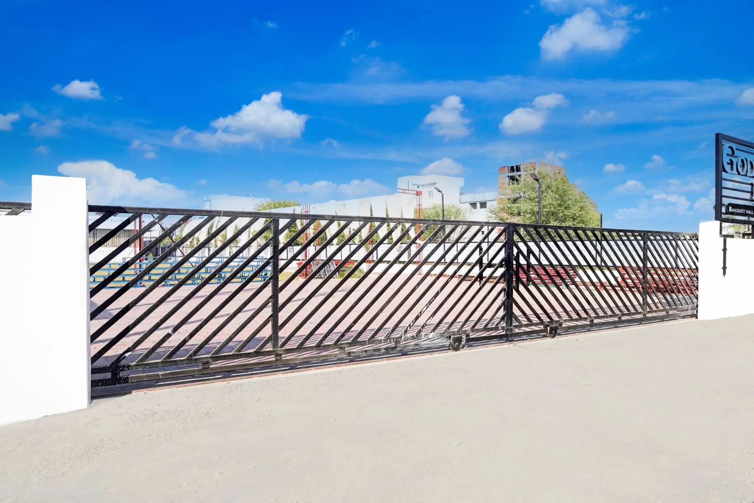 Facade/entrance in Hotel O Godavari Lawn