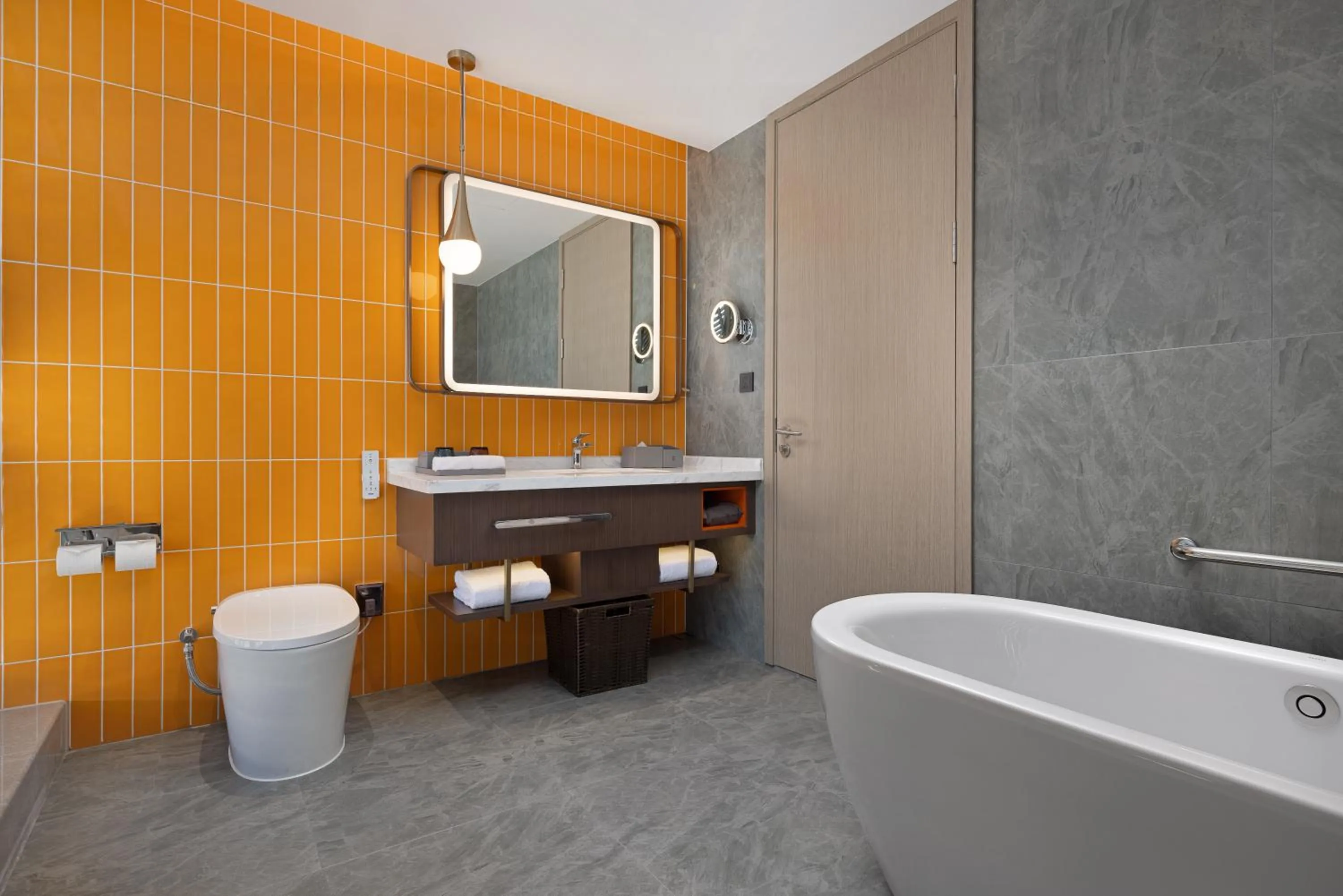 Toilet in Home2 Suite by Hilton Chongqing Wanzhou