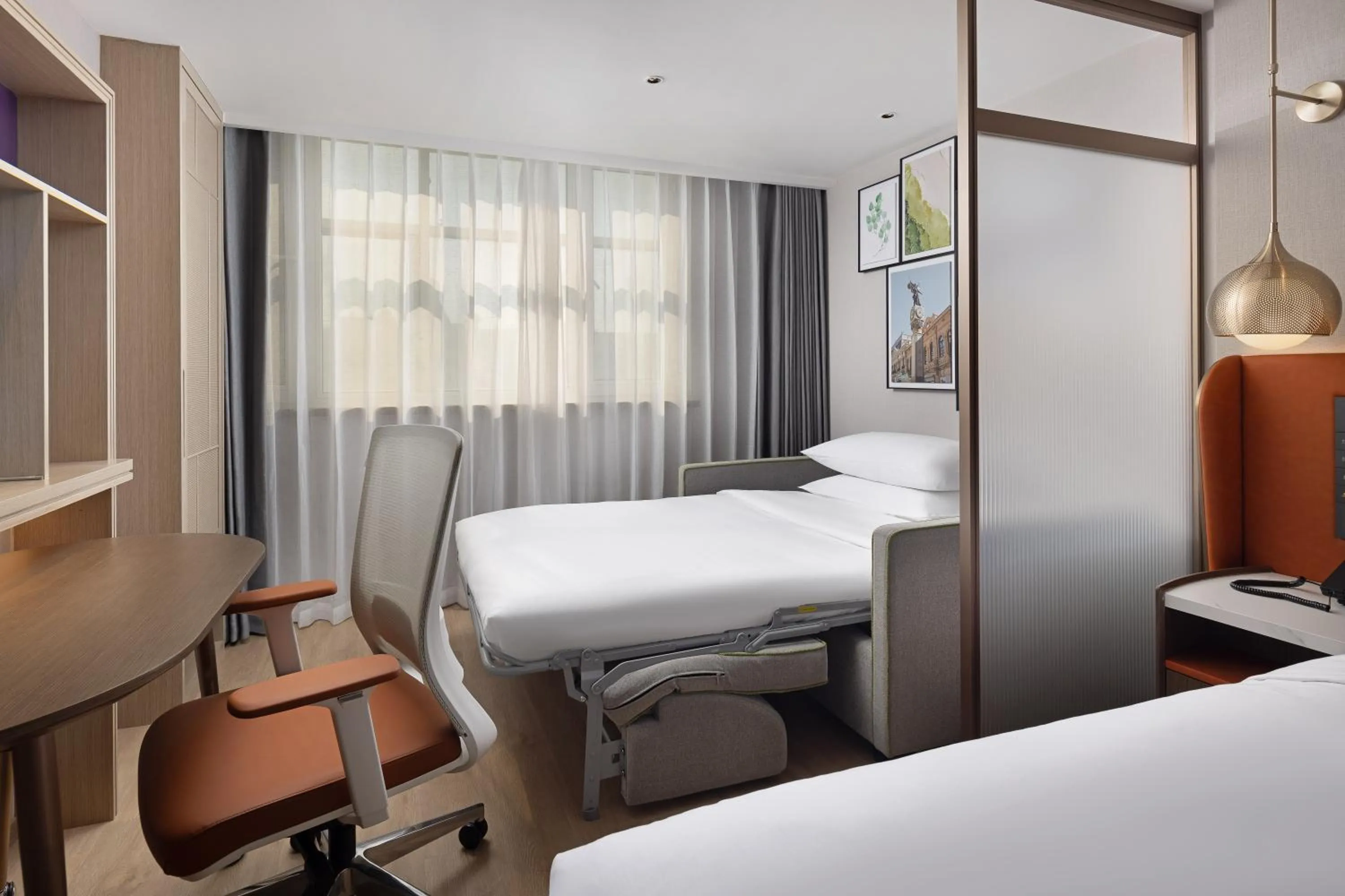 Bed in Home2 Suite by Hilton Harbin Central Street