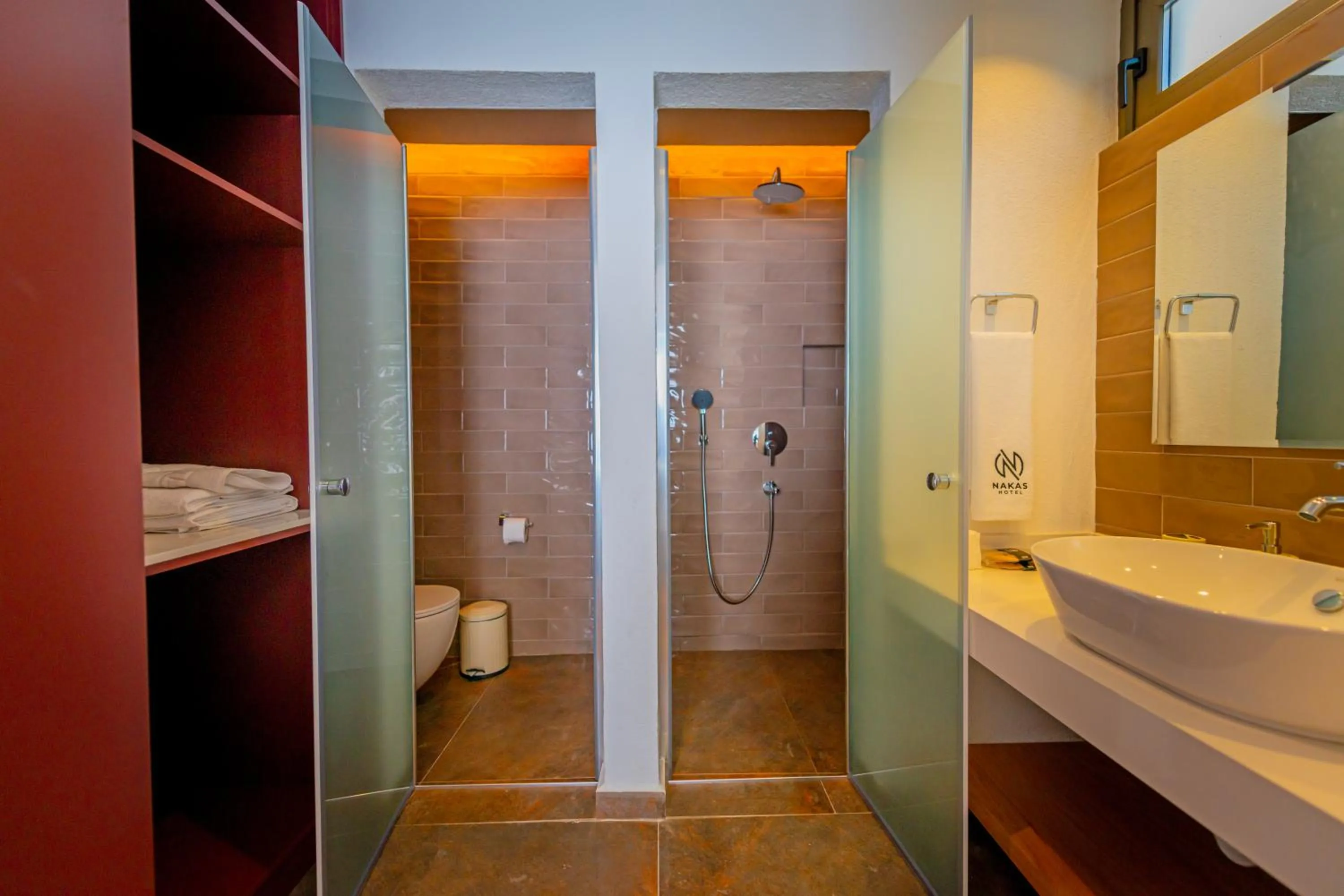 Shower in Nakas Hotel