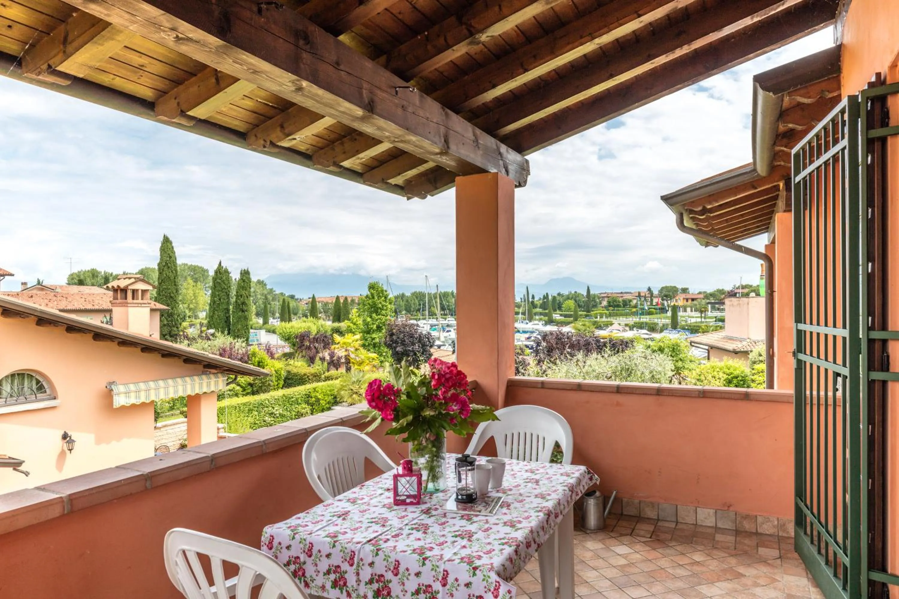 Balcony/Terrace in BellaSirmione Holiday Apartments