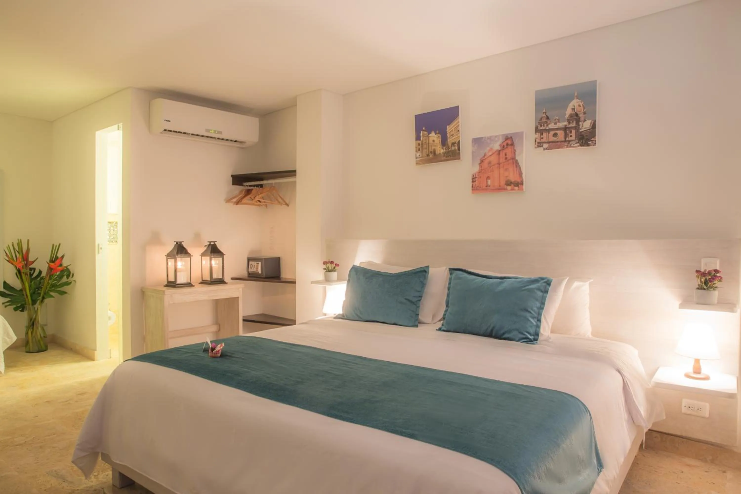 Bedroom, Bed in Hotel Boutique La Artilleria