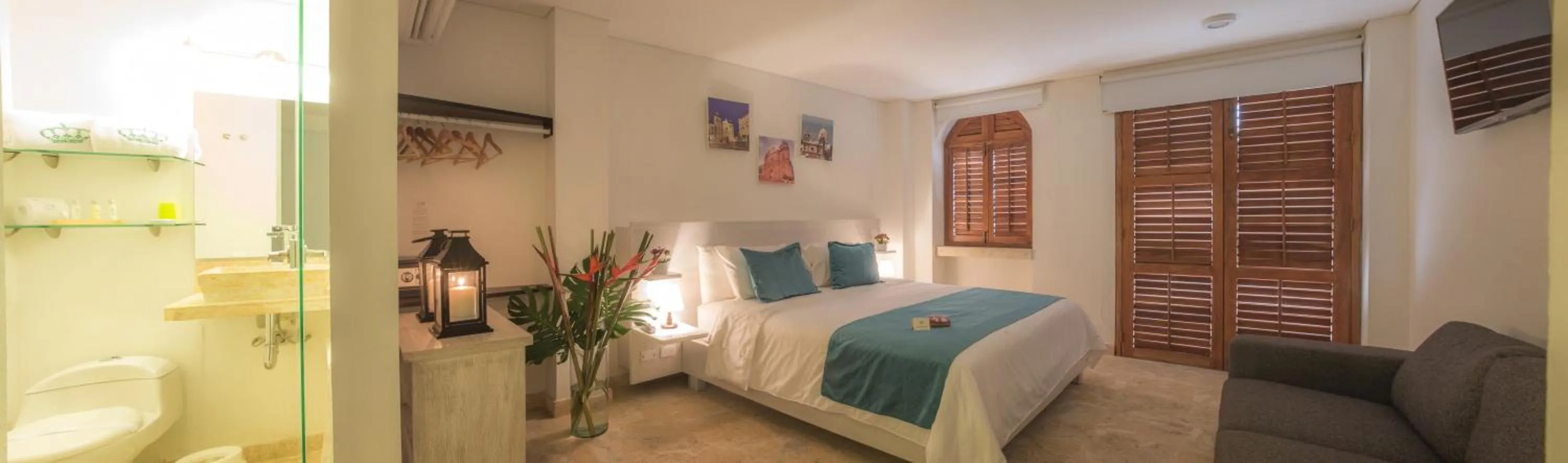 Decorative detail, Bed in Hotel Boutique La Artilleria