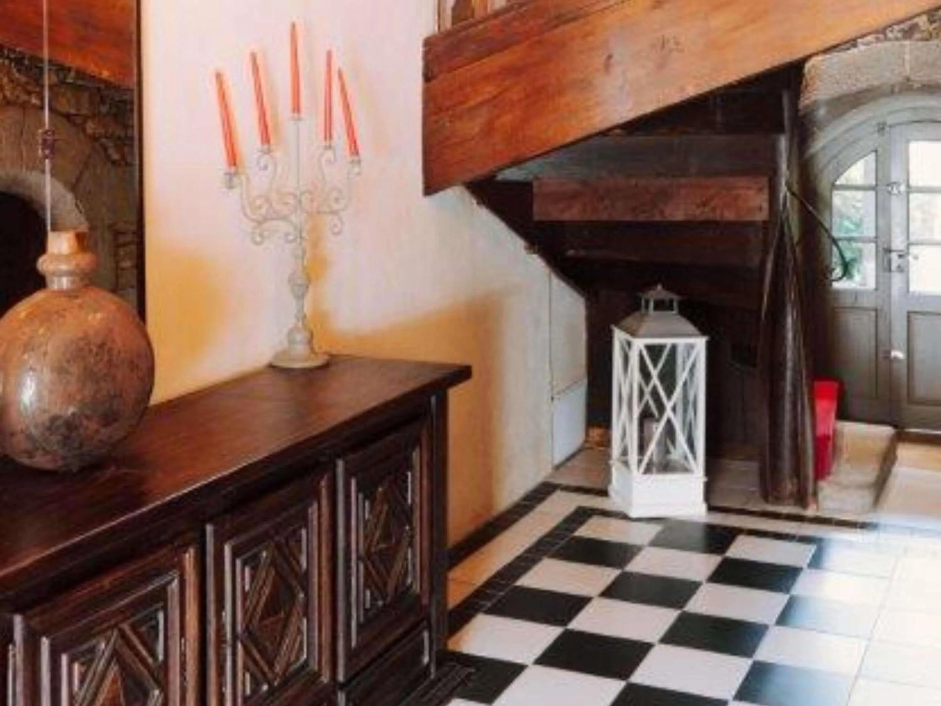 Property building in Hotel de L'Abbaye Le Tronchet - Handwritten Collection