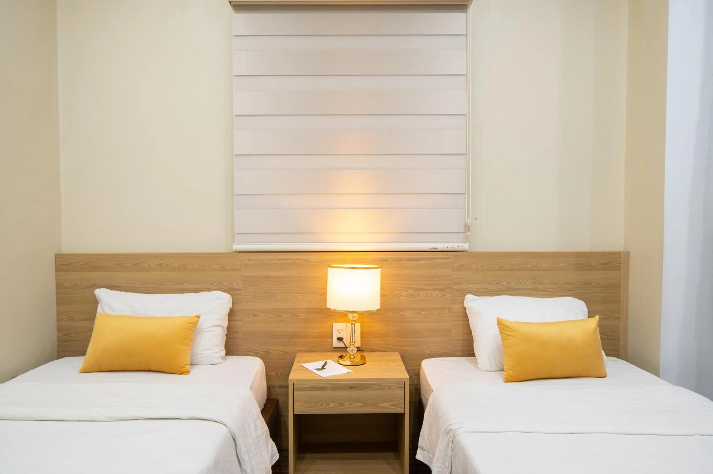 Bed in Shine Hue Hotel 2