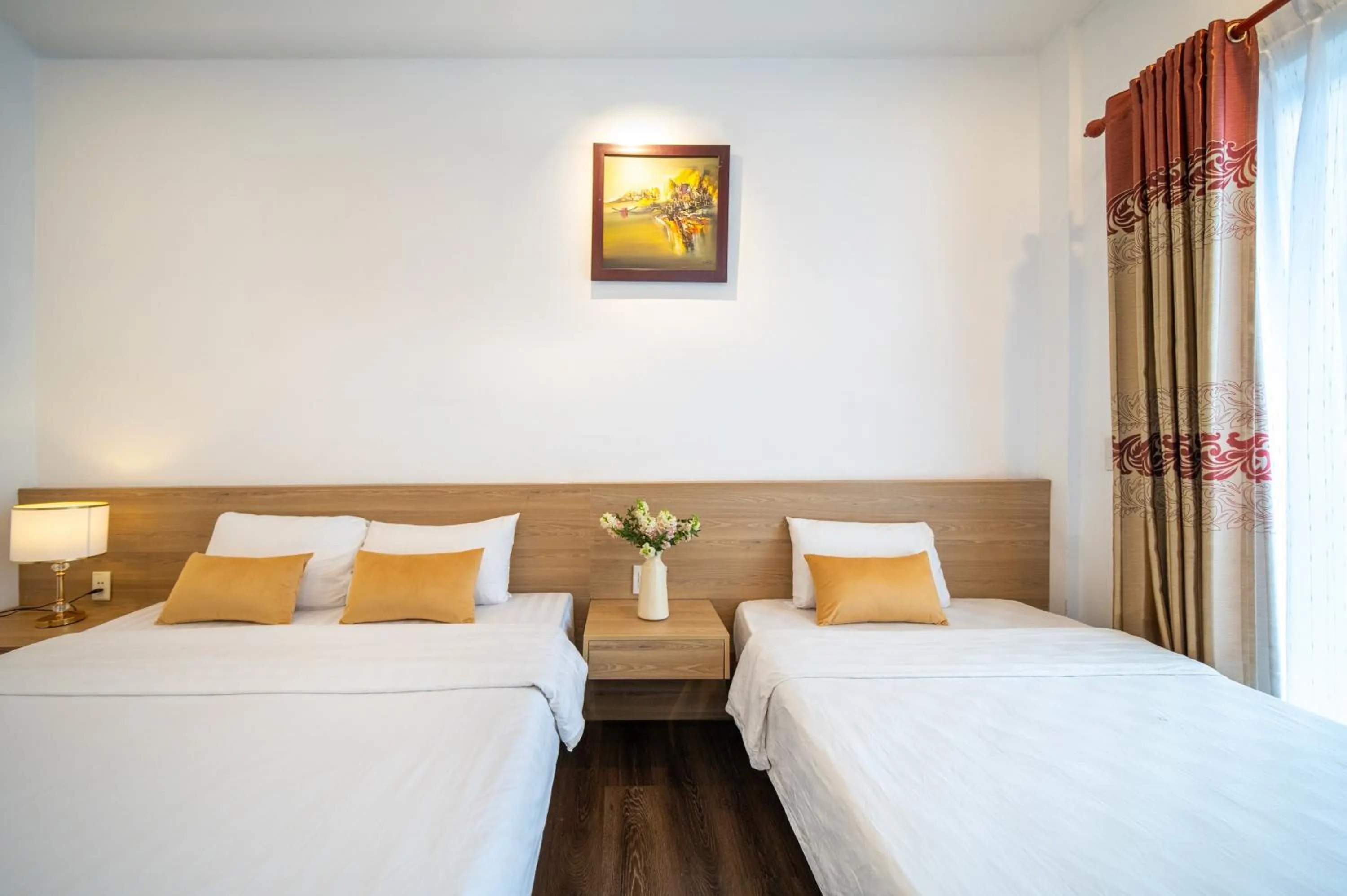 Bed in Shine Hue Hotel 2