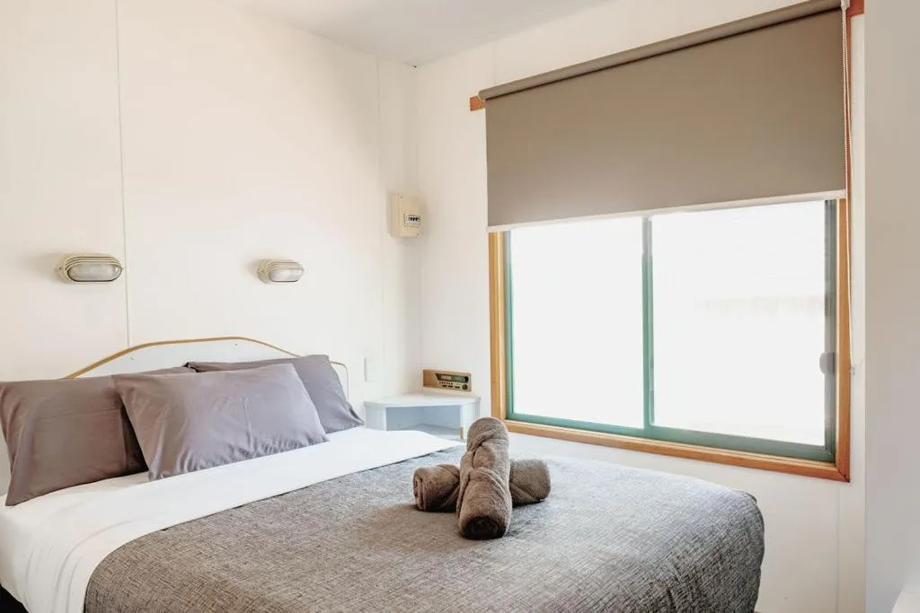 Bed in Port Fairy Holiday Park