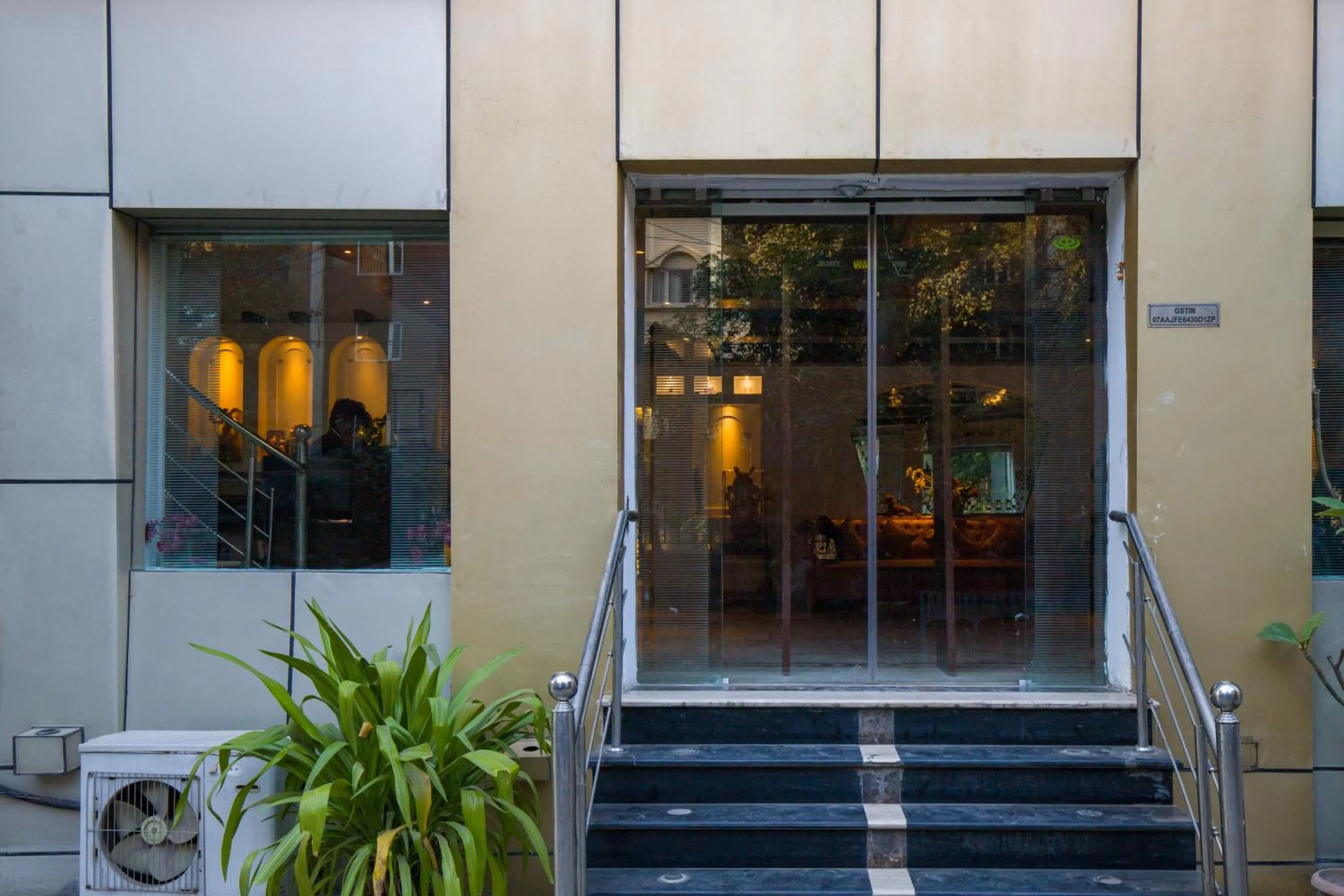 Facade/entrance in Alaya Stays Hotel Emperor Palms