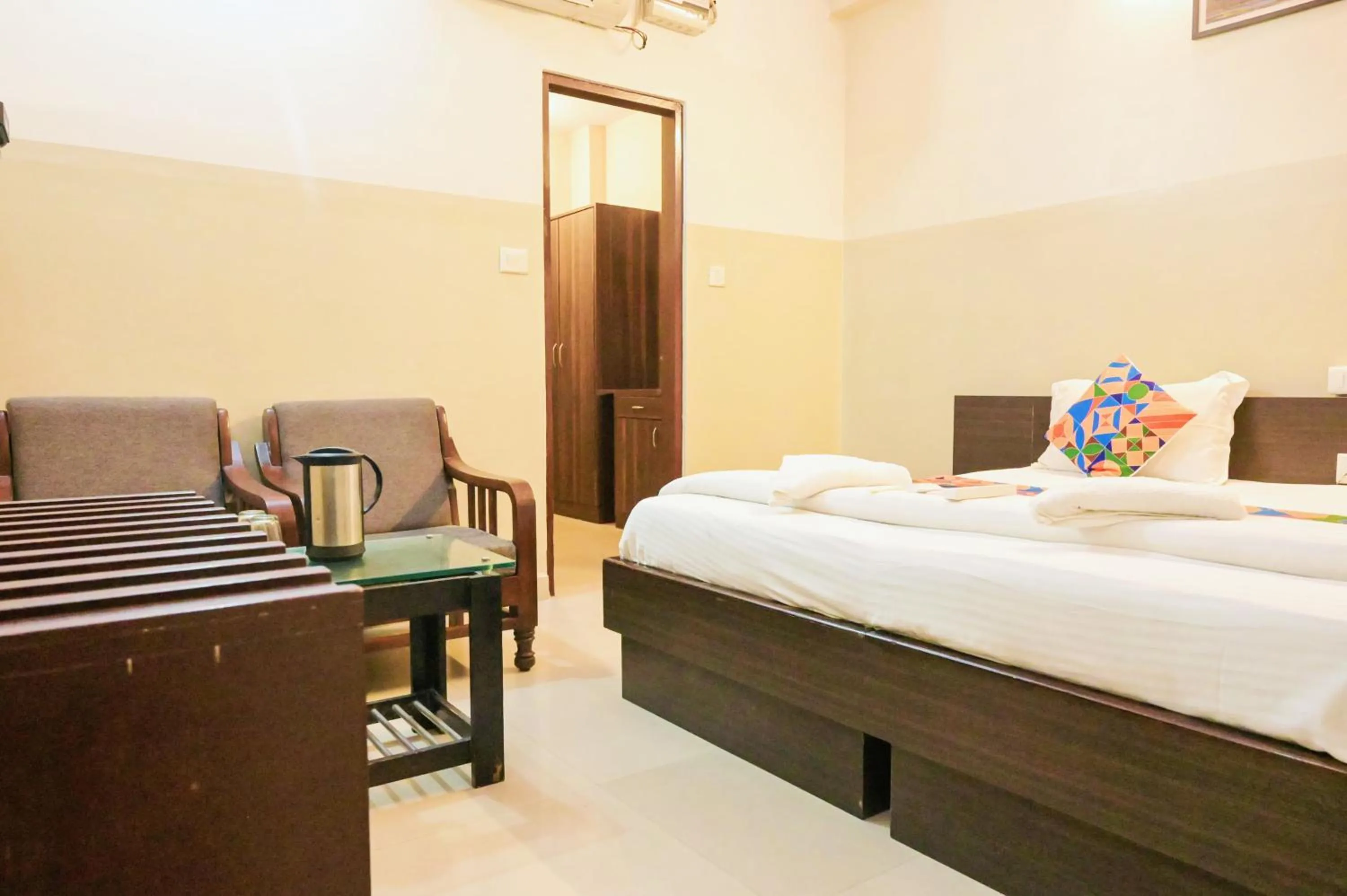 Photo of the whole room, Bed in Hotel Comfort Inn