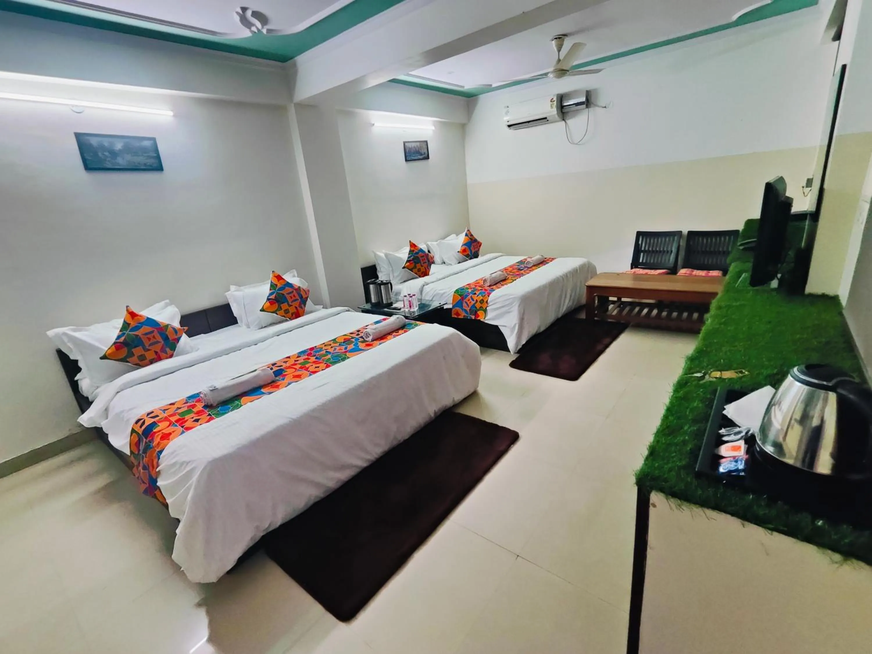 TV and multimedia, Bed in Hotel Comfort Inn