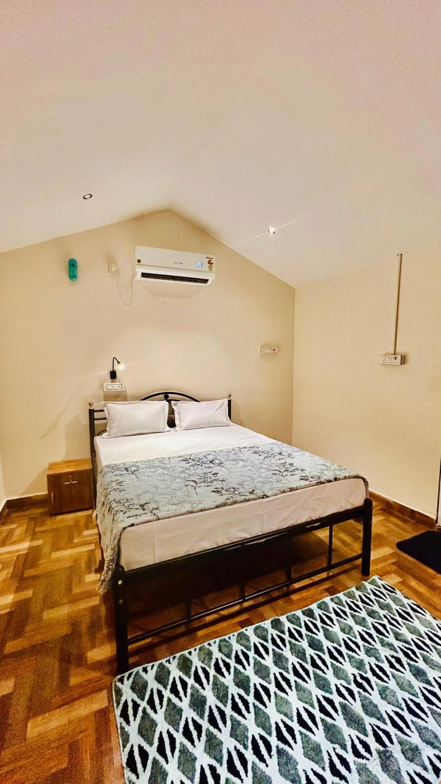 Bedroom, Bed in Garden Aroma Palolem, Beachside Hostel & Cafe Bar