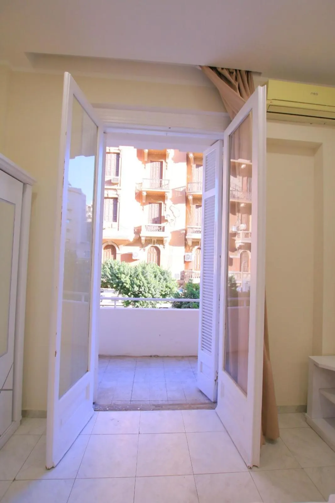 Day in Cairo Crown Hotel