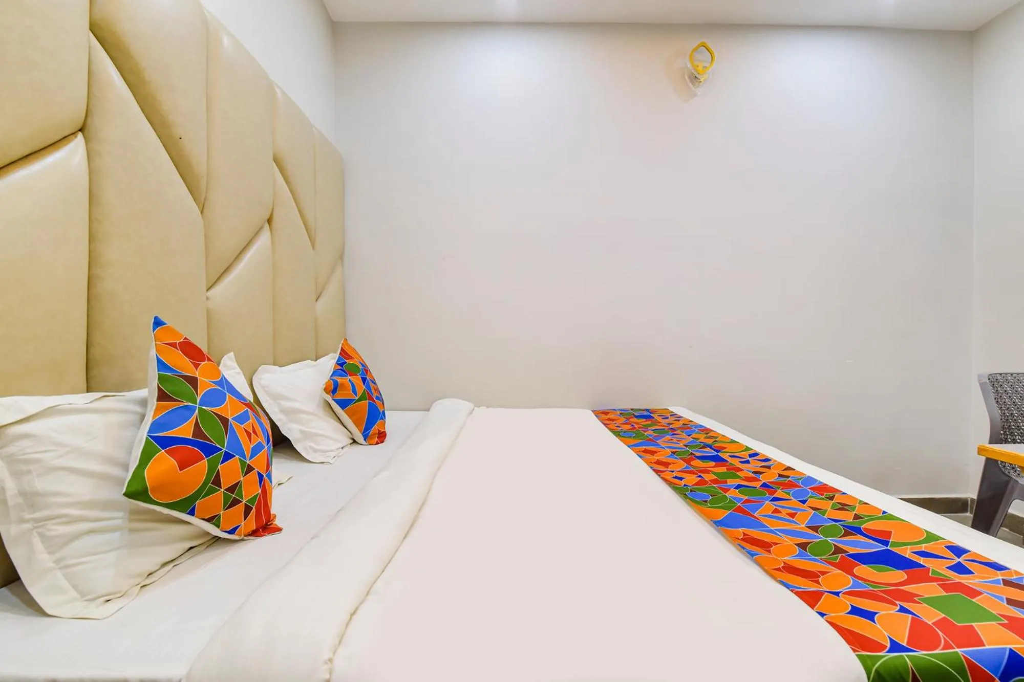 Bed in FabHotel Heaven Palace