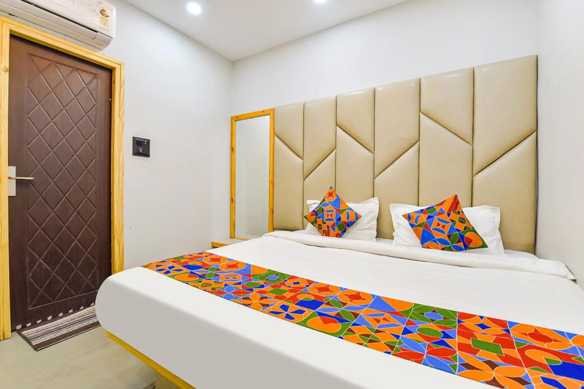 Bed in FabHotel Heaven Palace