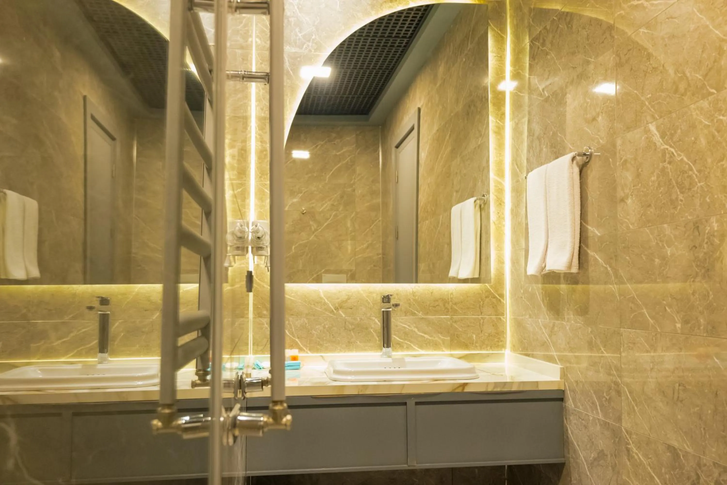 Bathroom in VE Hotels Adakale