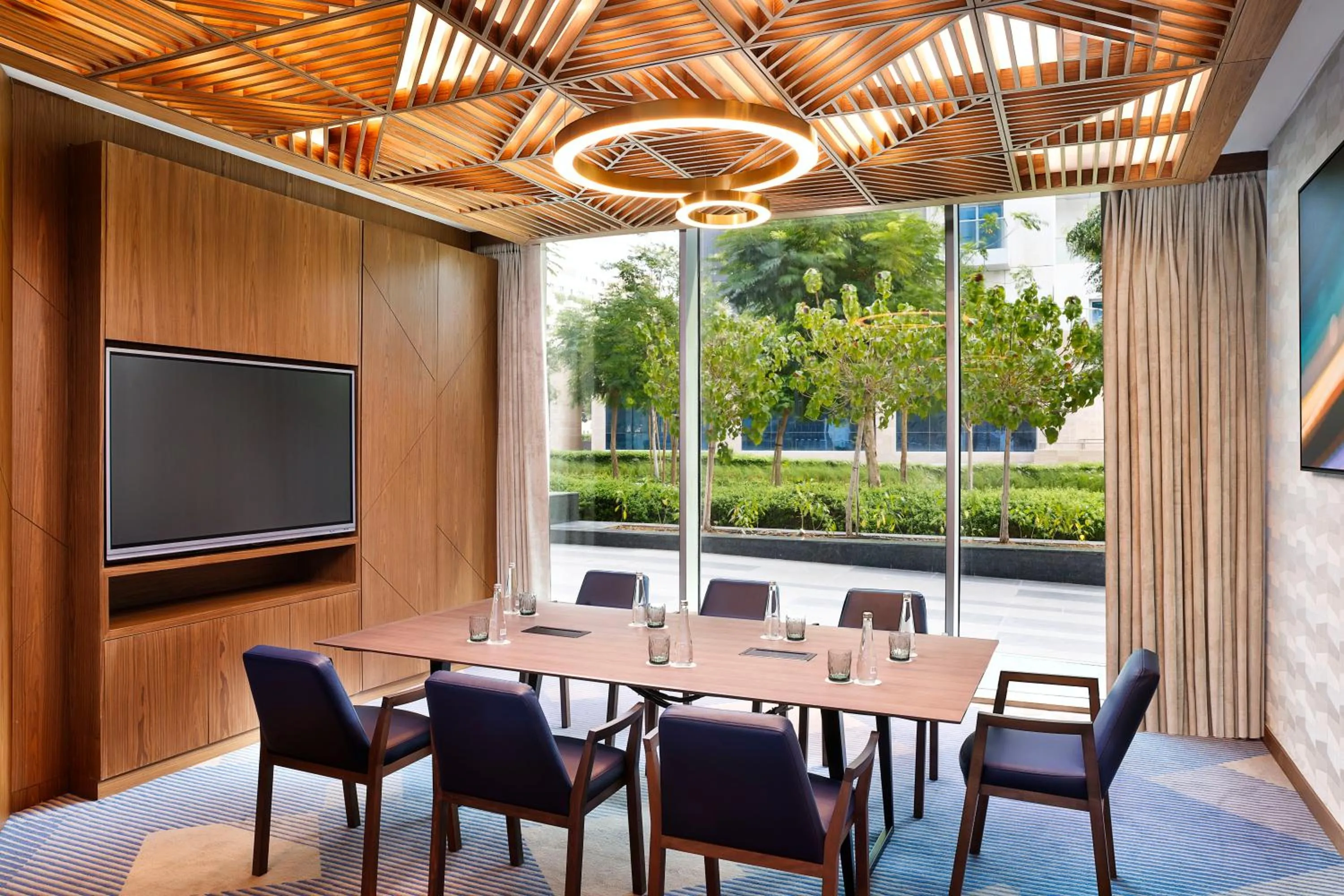 Meeting/conference room in Tumbi Hotel Dubai The Palm,Tapestry Collection Hilton