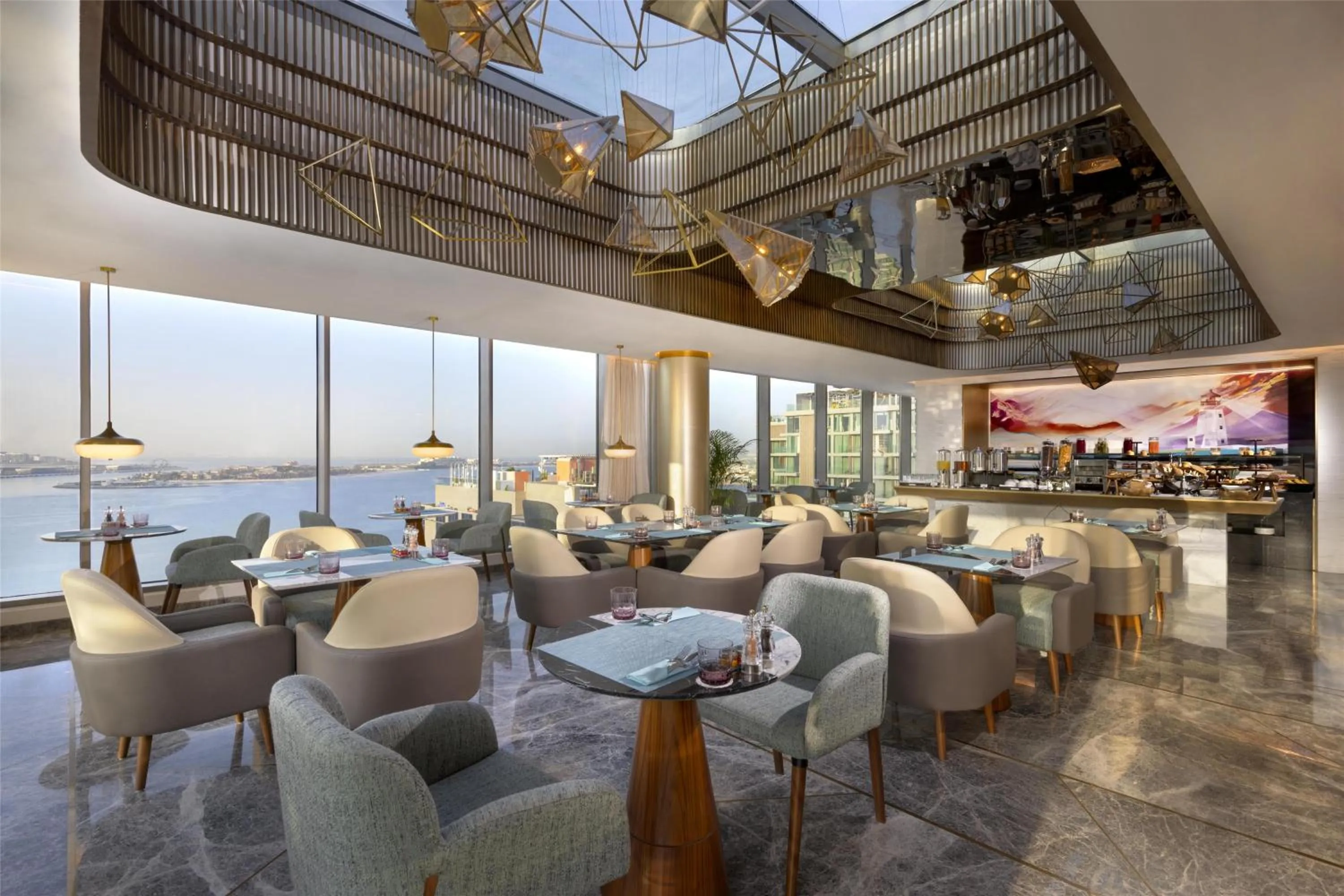 Restaurant/places to eat in Tumbi Hotel Dubai The Palm,Tapestry Collection Hilton