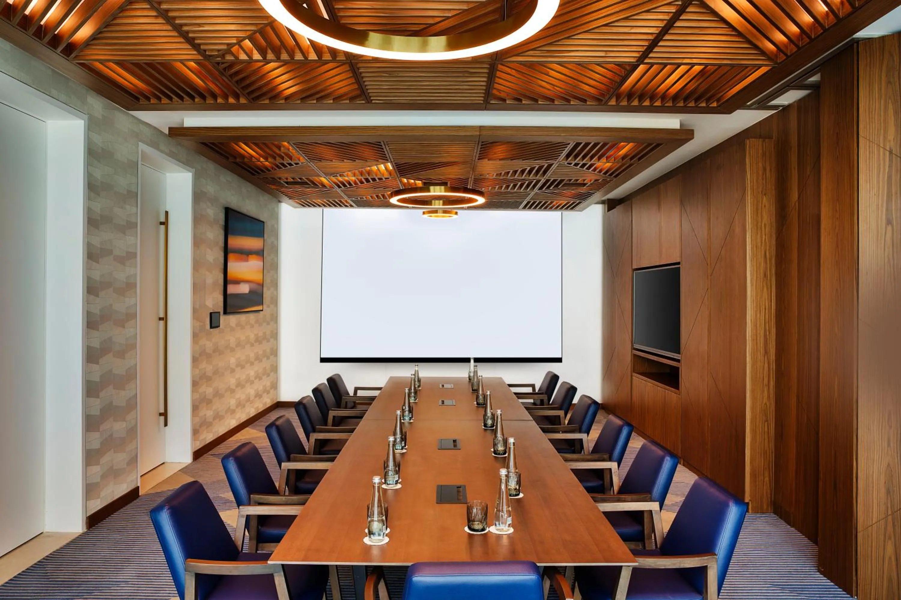 Meeting/conference room in Tumbi Hotel Dubai The Palm,Tapestry Collection Hilton