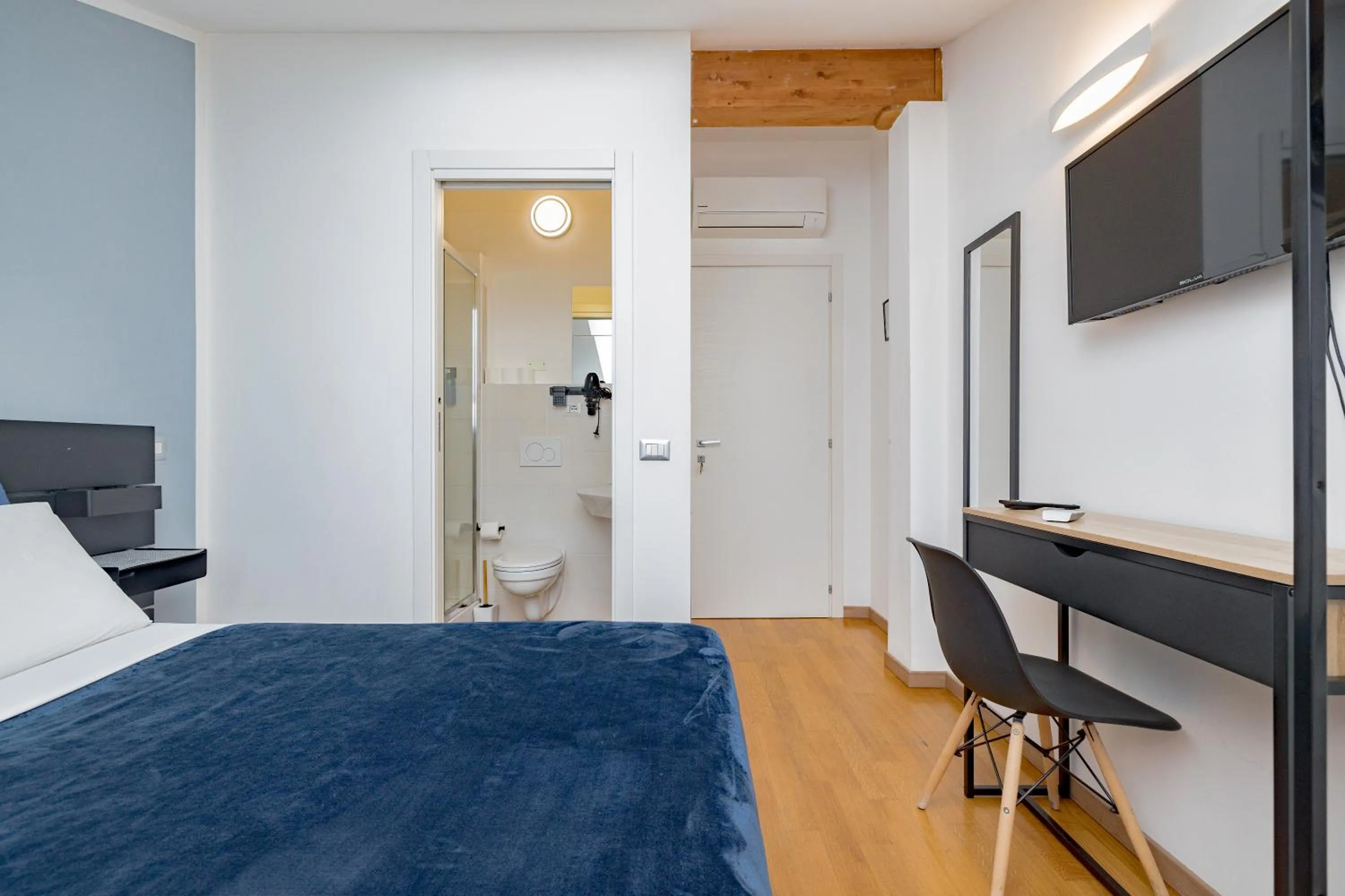 Bed in B&B Villa Milano by Rhospitality it