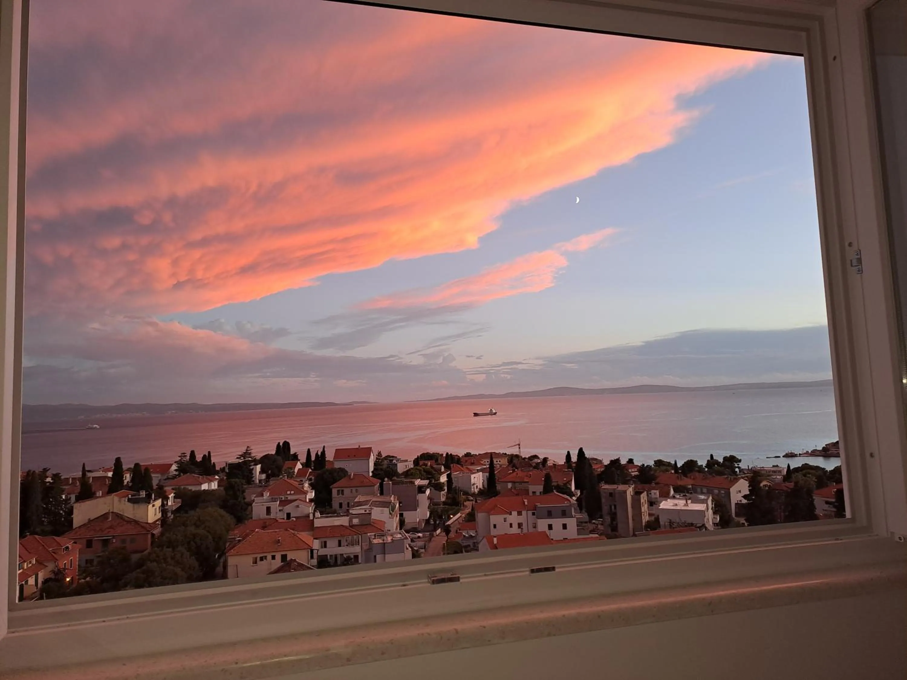 Sunset in Sea View Apartment 4 You in Split